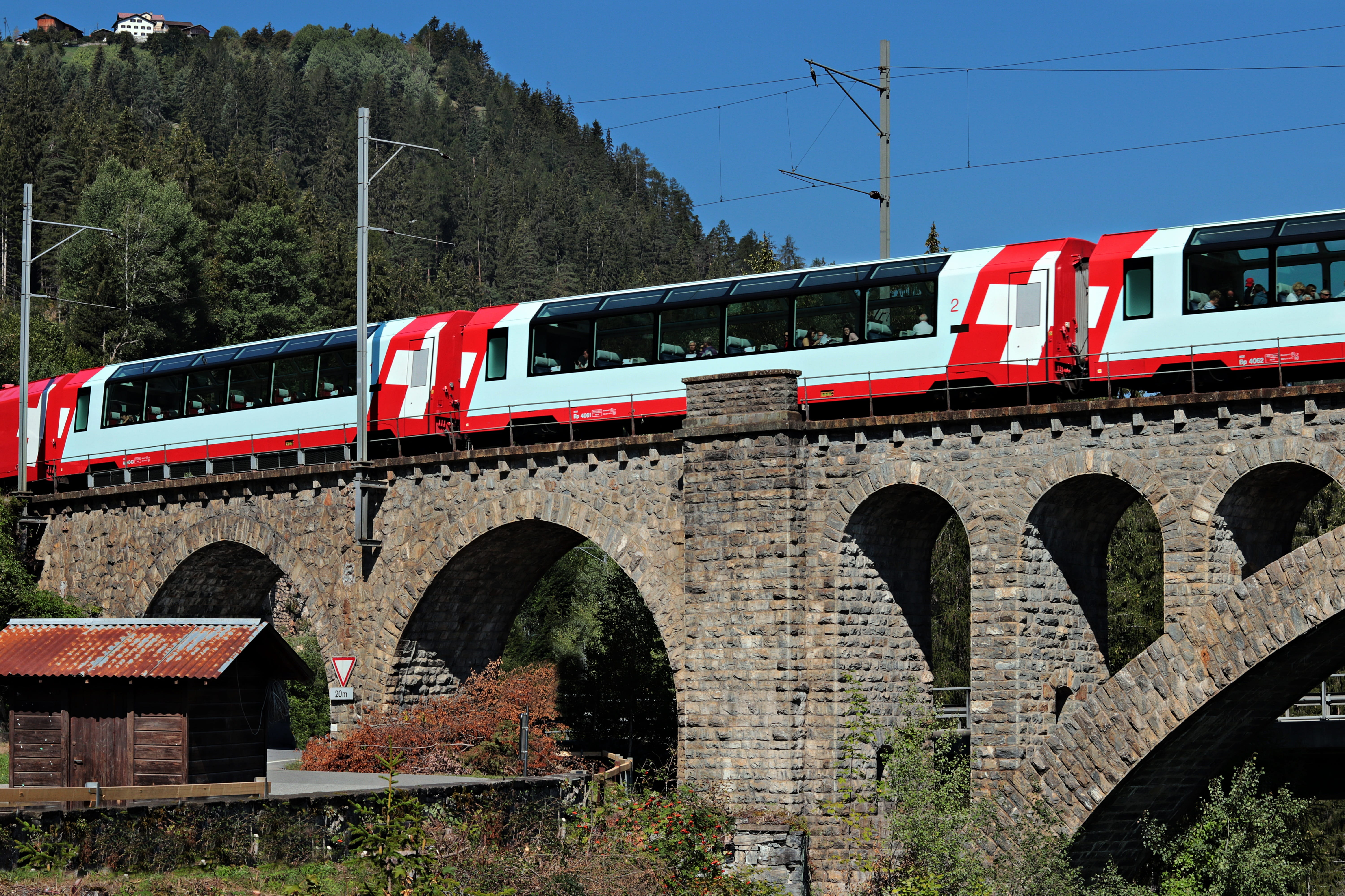 travel, red, 5K, rhätikon, railway bridge, public transportation, train, nature, arch bridge, observation car, world heritage, engadin, glacier express, HD Wallpaper
