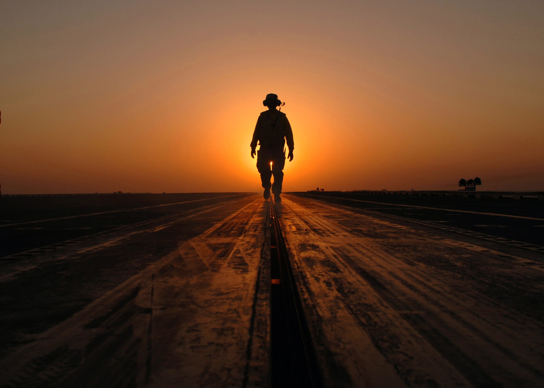 sport, sun, military, adults only, catapult, street, evening, outdoors, rear view, aircraft carrier, flight deck, solitary figure, sunset, lifestyles, man, HD Wallpaper