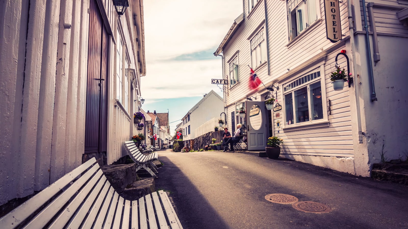 narrow, empty, direction, Risør, no people, building, Norway, cloud - sky, white, 720P, nature, outdoors, street, alley, transportation, the way forward, HD Wallpaper