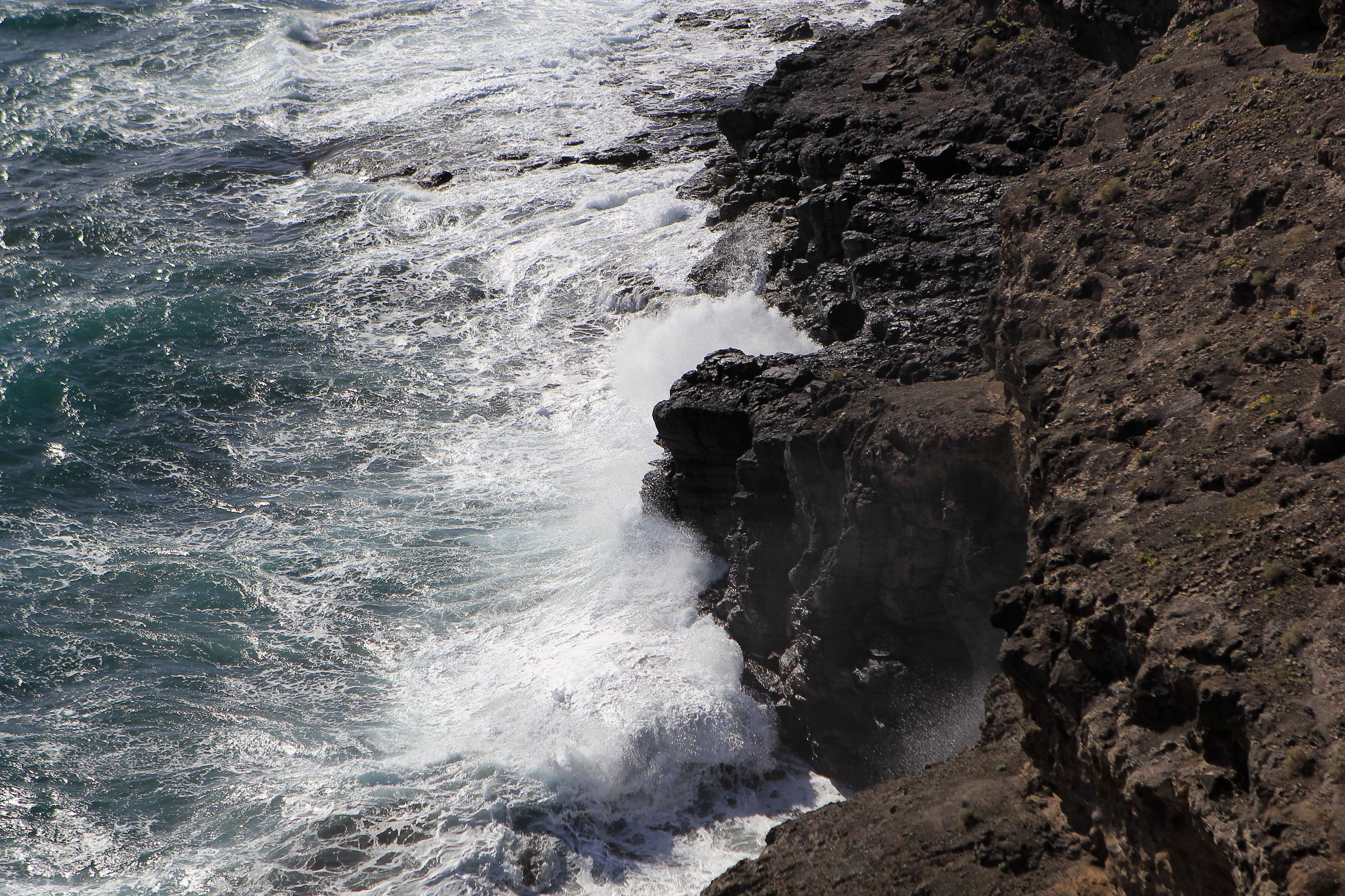 lanzarote, sport, beauty in nature, scenics - nature, water, nature, day, land, rocky coastline, rock formation, power, rock, 4K, sea, solid, flowing water, HD Wallpaper