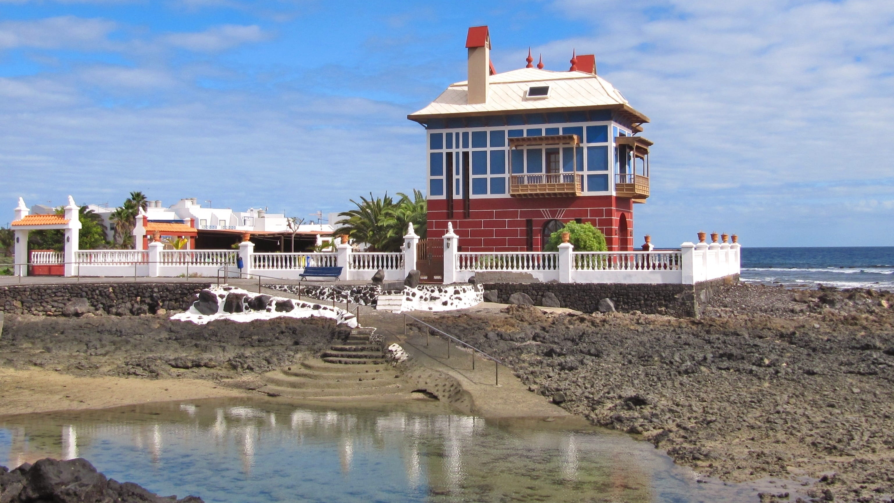 land, lighthouse, sky, built structure, tower, protection, hut, day, no people, Casa Azul, Arrieta, safety, water, cloud - sky, security, building, building exterior, HD Wallpaper