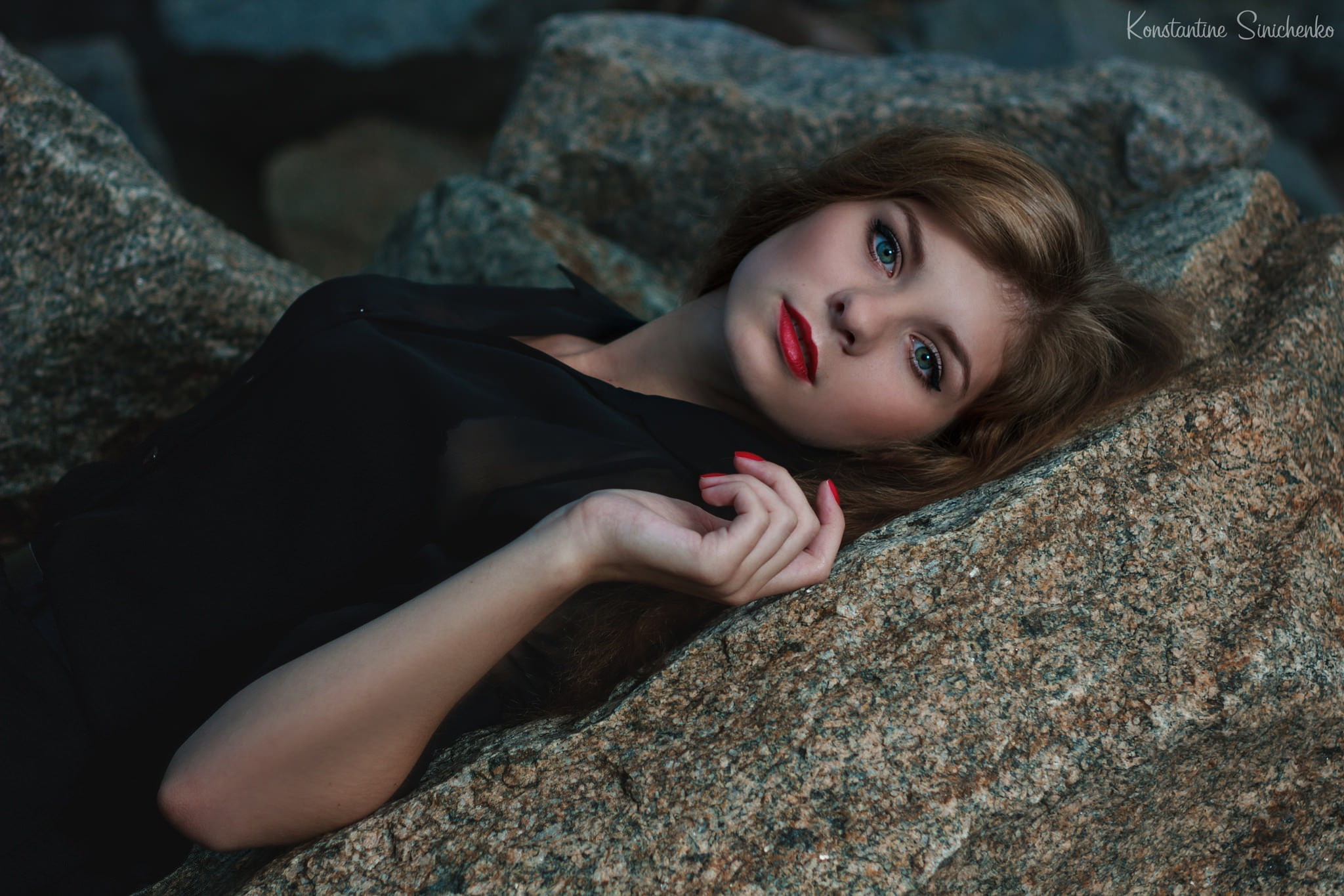 portrait, face, green eyes, rock, 1080P, women, HD Wallpaper