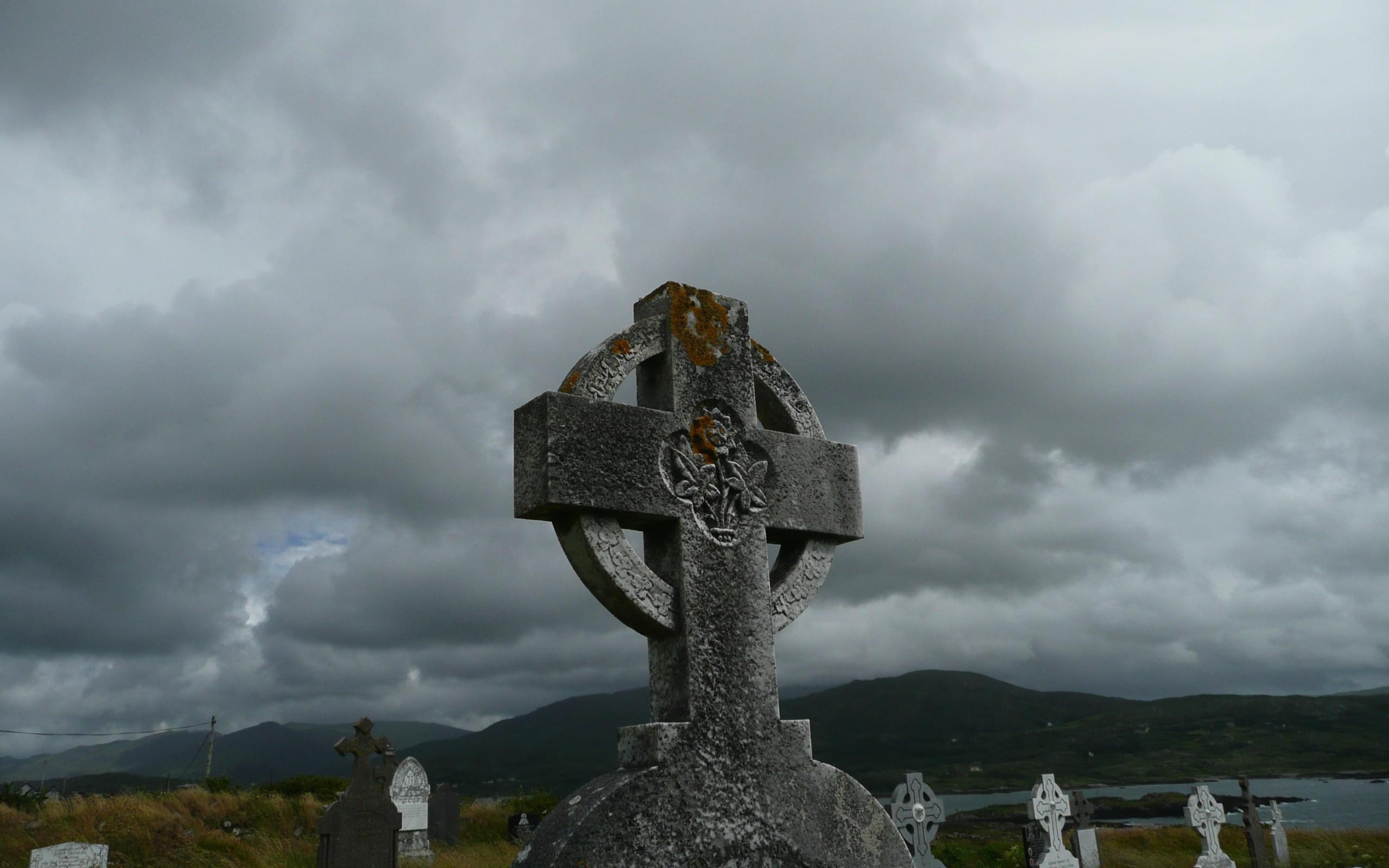 2K, marker, celtic, animals, cross, overcast, grave, HD Wallpaper