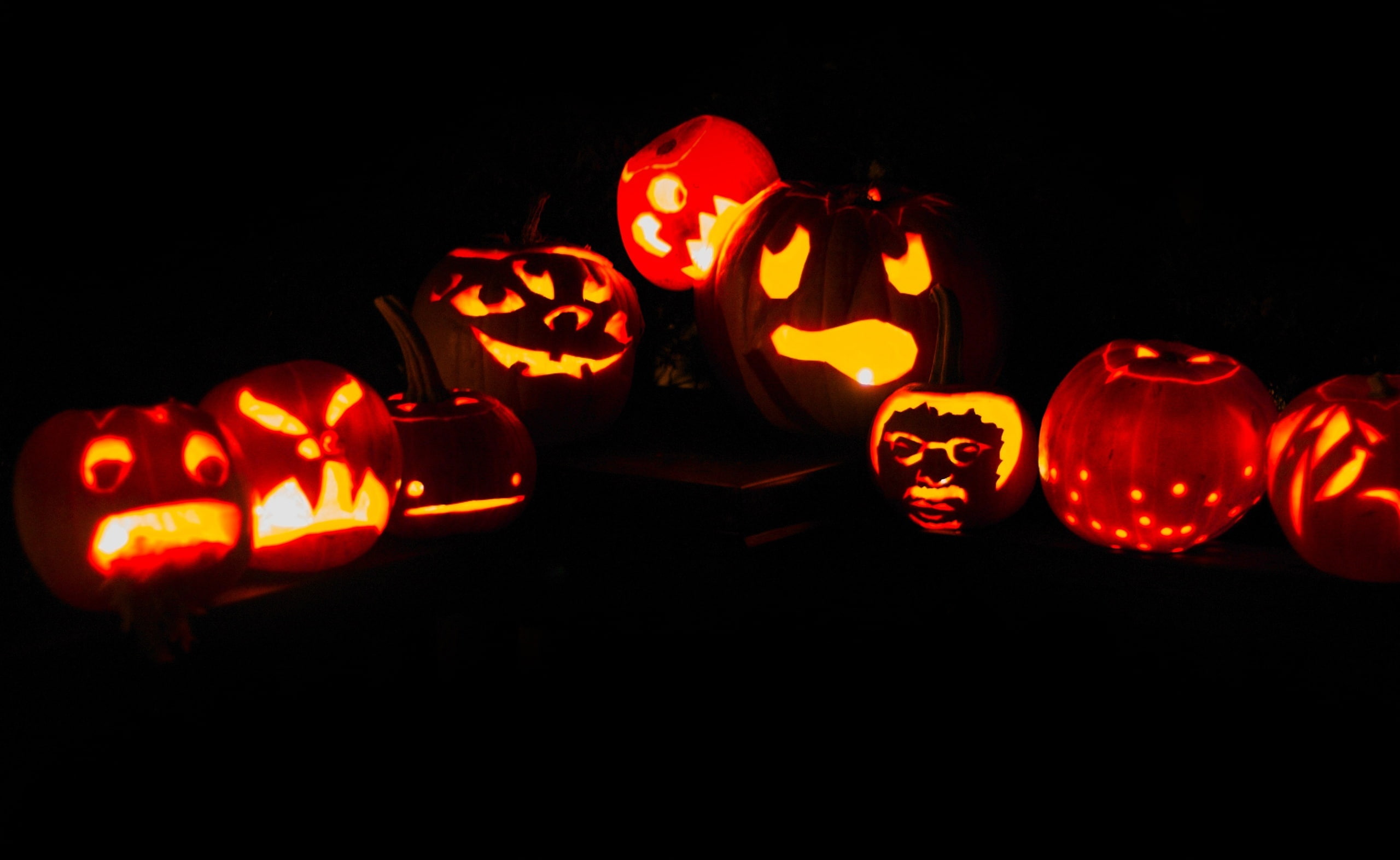 pumpkins, luminosity, gang, food, o, no people, scary, illuminated, Holidays, dark, anthropomorphic, celebration, led, decor, orange color, Halloween, jack o lantern, HD Wallpaper