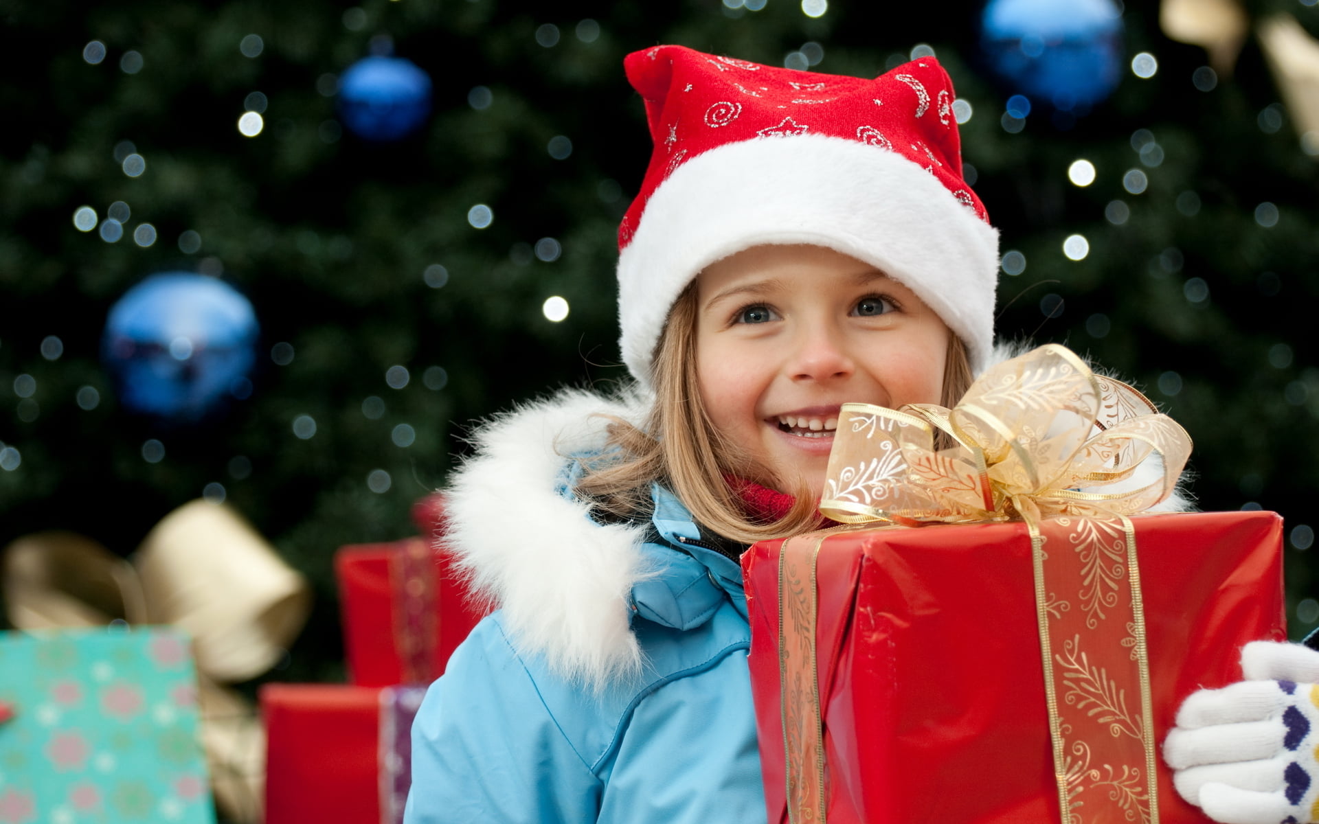 christmas Present, christmas, headshot, holding, family, santa, brown, girl, caucasian Ethnicity, decoration, joy, gift Box, one Person, gloves, lifestyles, HD Wallpaper