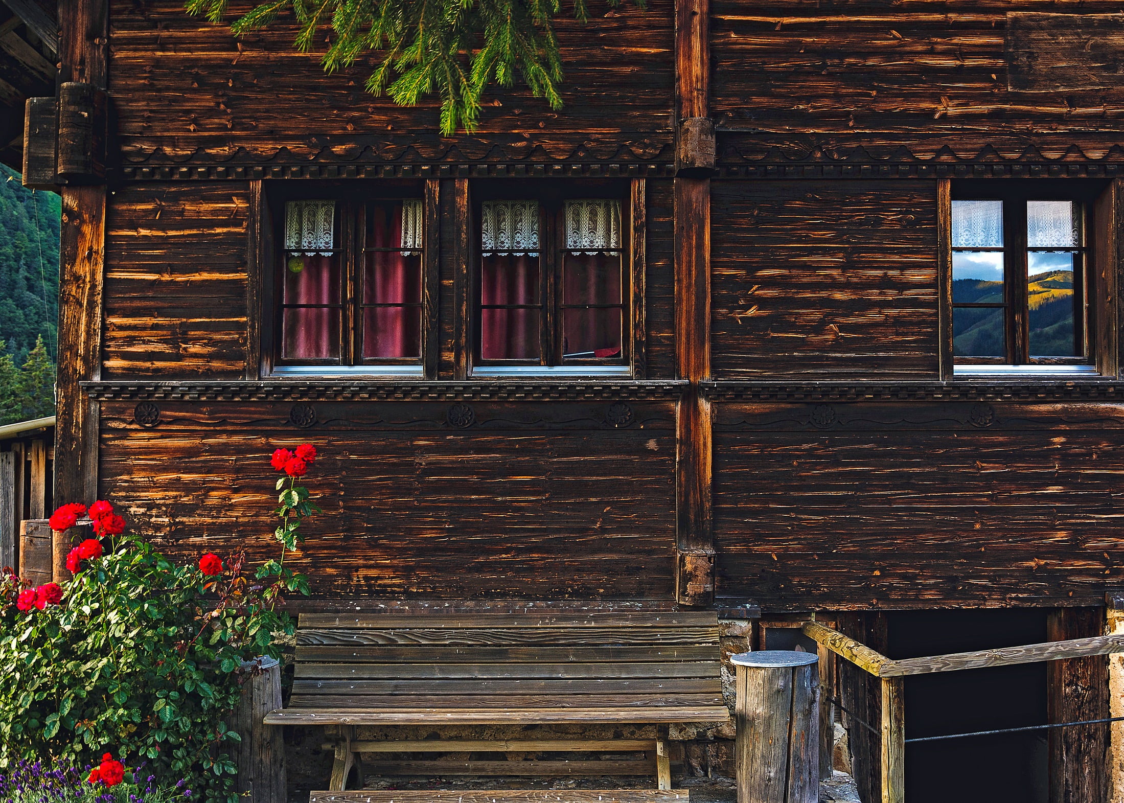 no people, home, outdoors, wooden, switzerland, cottage, flowering plant, rustic, flower, country, hdr, plants, architecture, cozy, wood - material, building exterior, HD Wallpaper