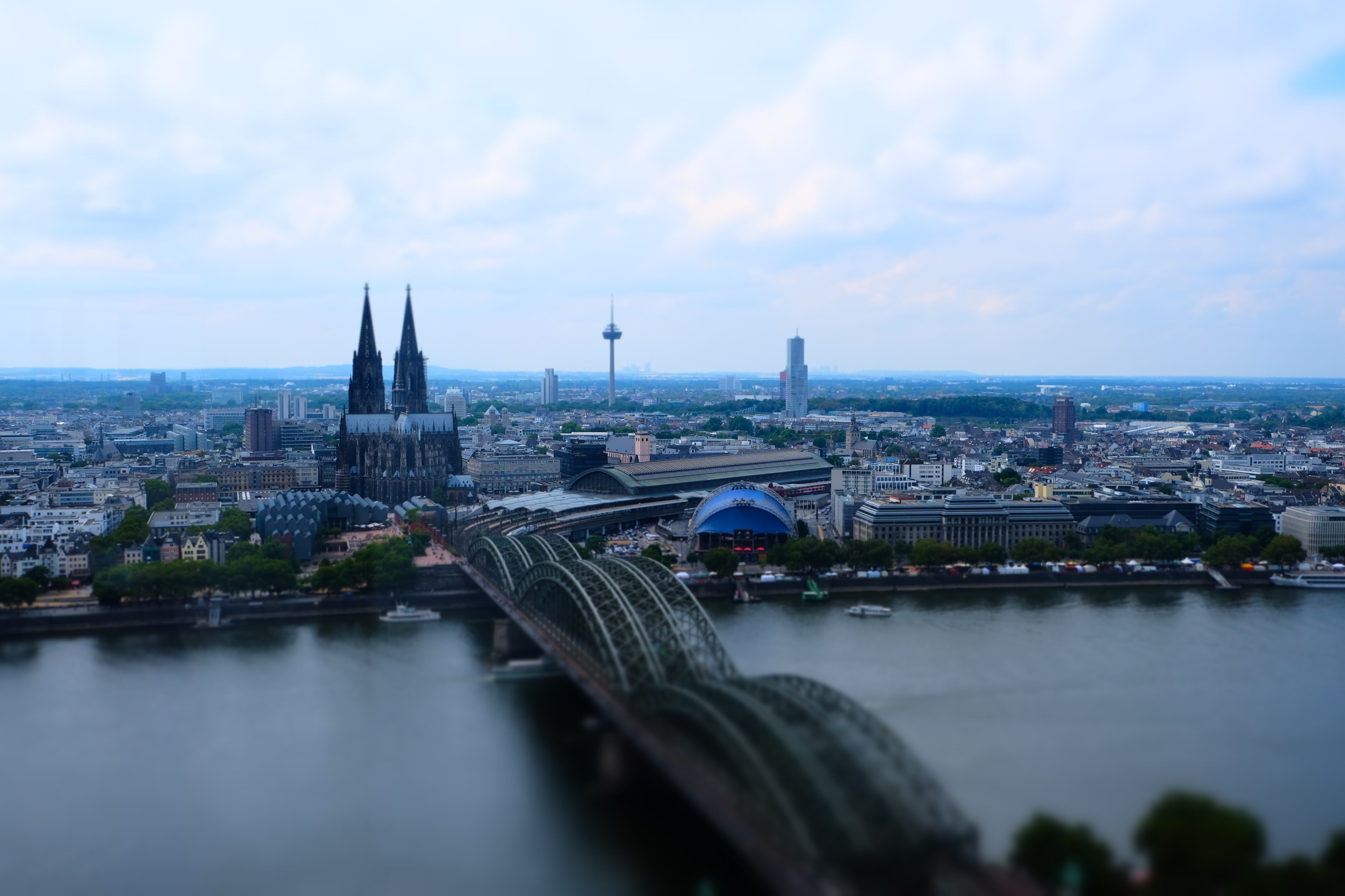 bridge - man made structure, office building exterior, transportation, bridge, water, outdoors, 5K, tourism, connection, city, cathedral, nature, Cologne, HD Wallpaper