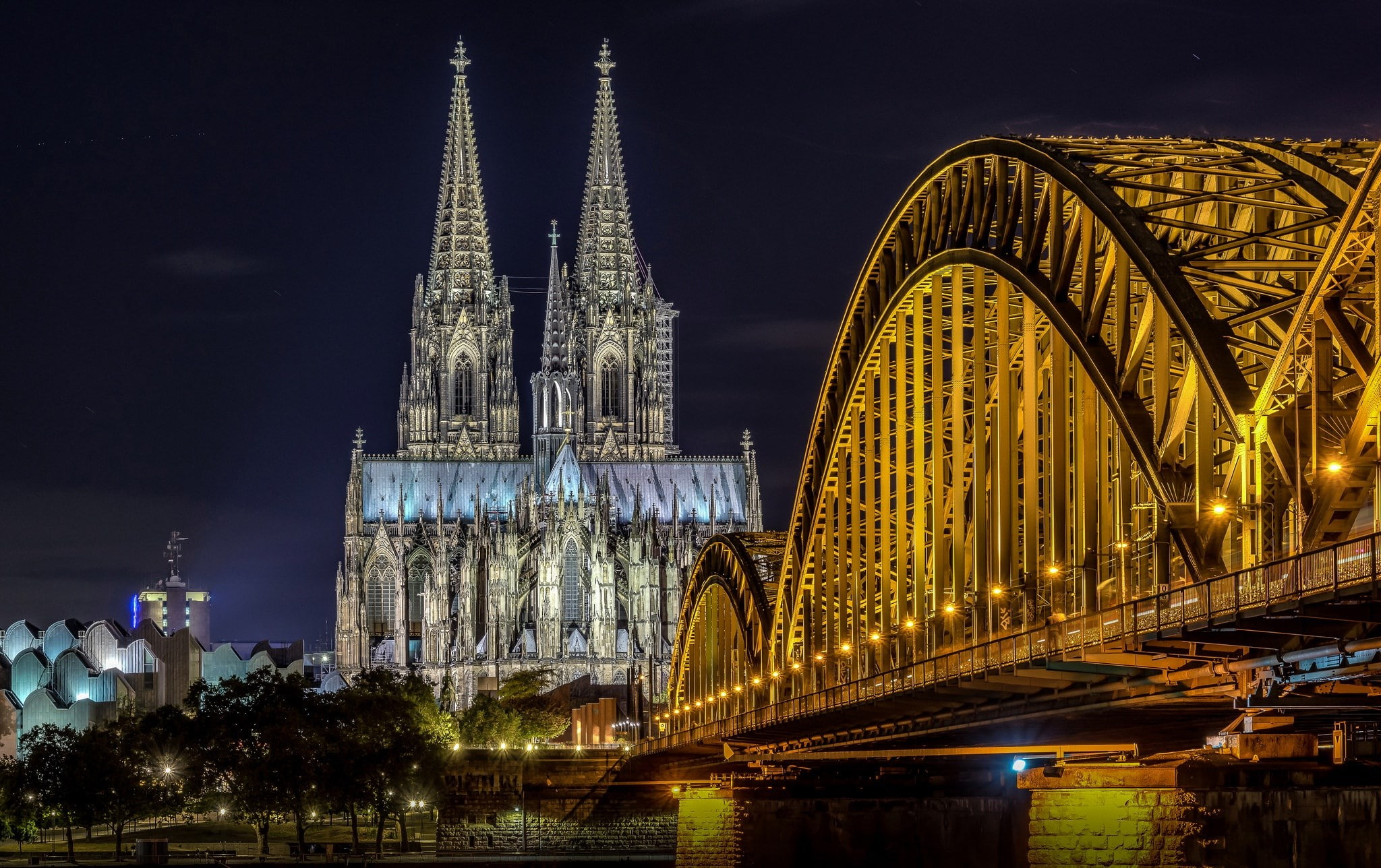 spire, architecture, travel, nature, place of worship, bridge, travel destinations, bridge - man made structure, skyscraper, city, building exterior, 1080P, HD Wallpaper