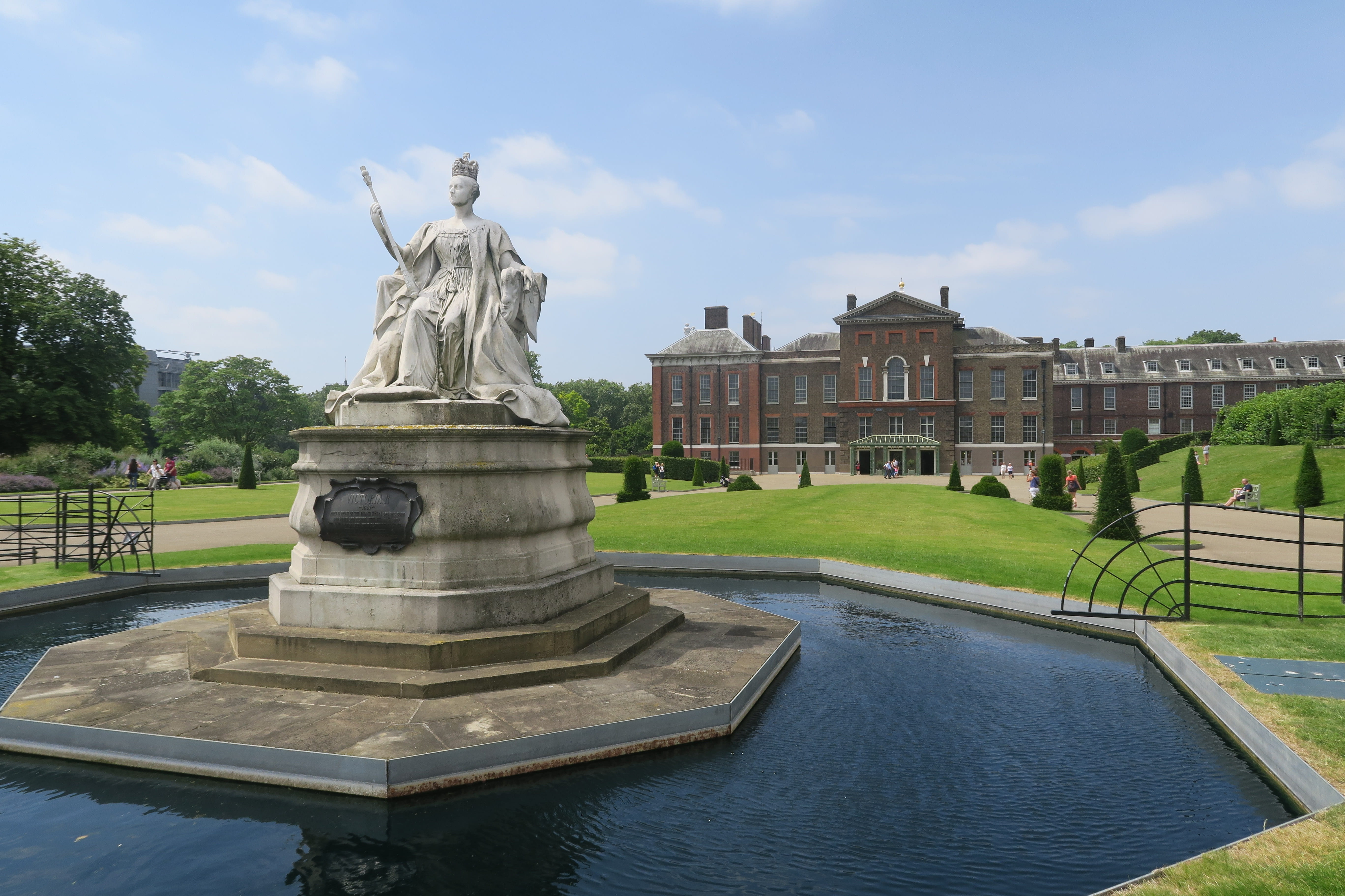 tourism, uk, england, representation, 5K, statue, sky, europe, united kingdom, history, outdoors, fountain, lawn, park, travel destinations, human representation, HD Wallpaper