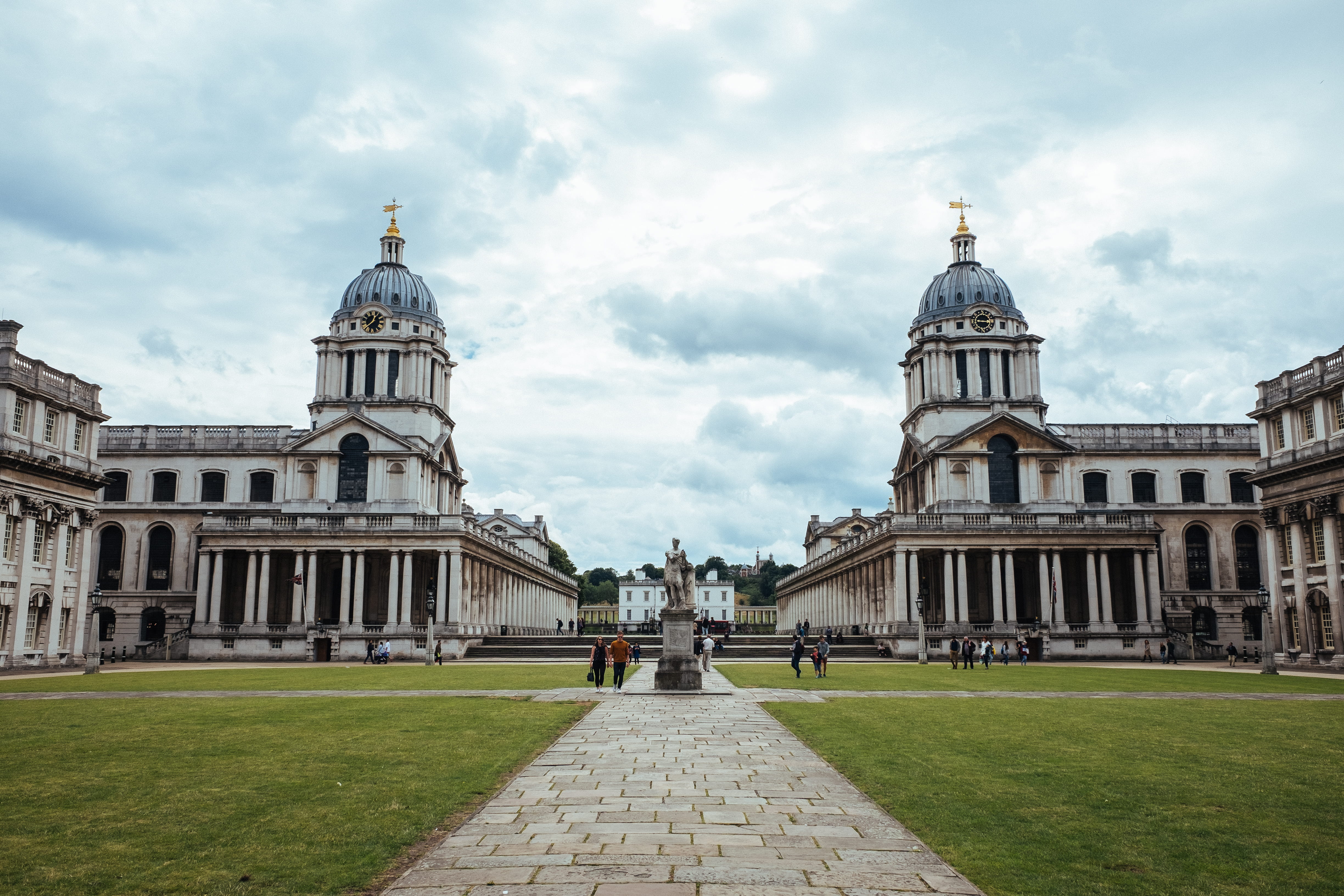 sky, outdoors, cloud - sky, architecture, building exterior, 4K, place of worship, architectural column, nature, museum, built structure, grass, government, HD Wallpaper