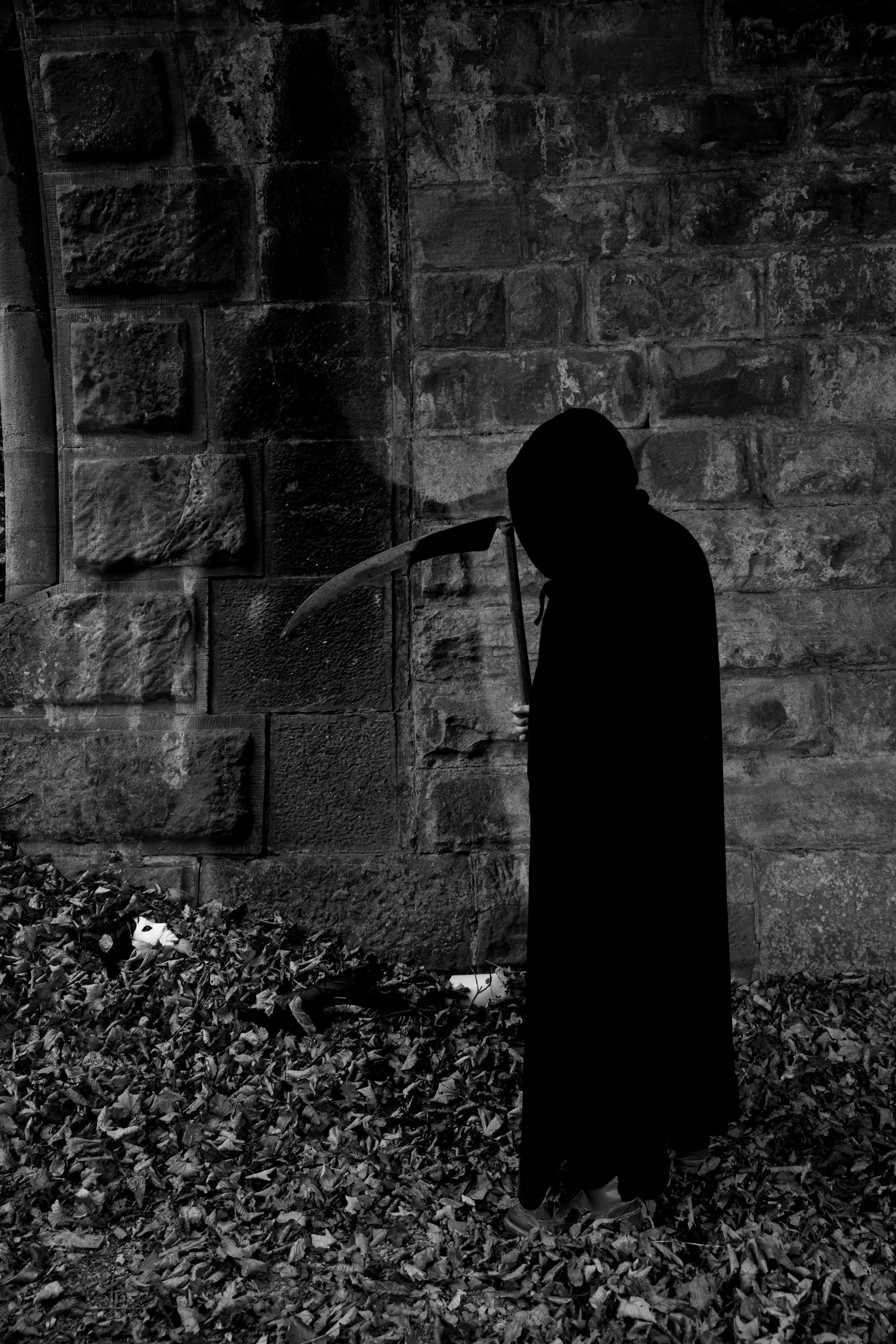 leisure activity, women, rear view, wall - building feature, Man, nature, real people, cutter man, outdoors, gloomy, standing, dark, architecture, Death, Phone HD Wallpaper