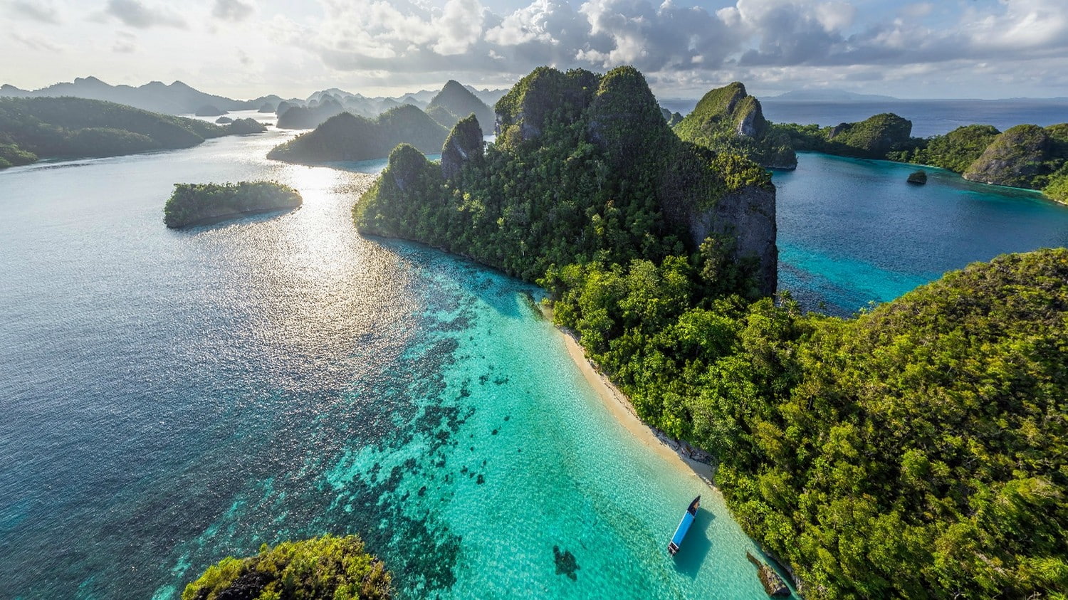 island, limestone, 720P, Indonesia, beach, sea, aerial view, forest, nature, tropical, rock, landscape, clouds, water, HD Wallpaper