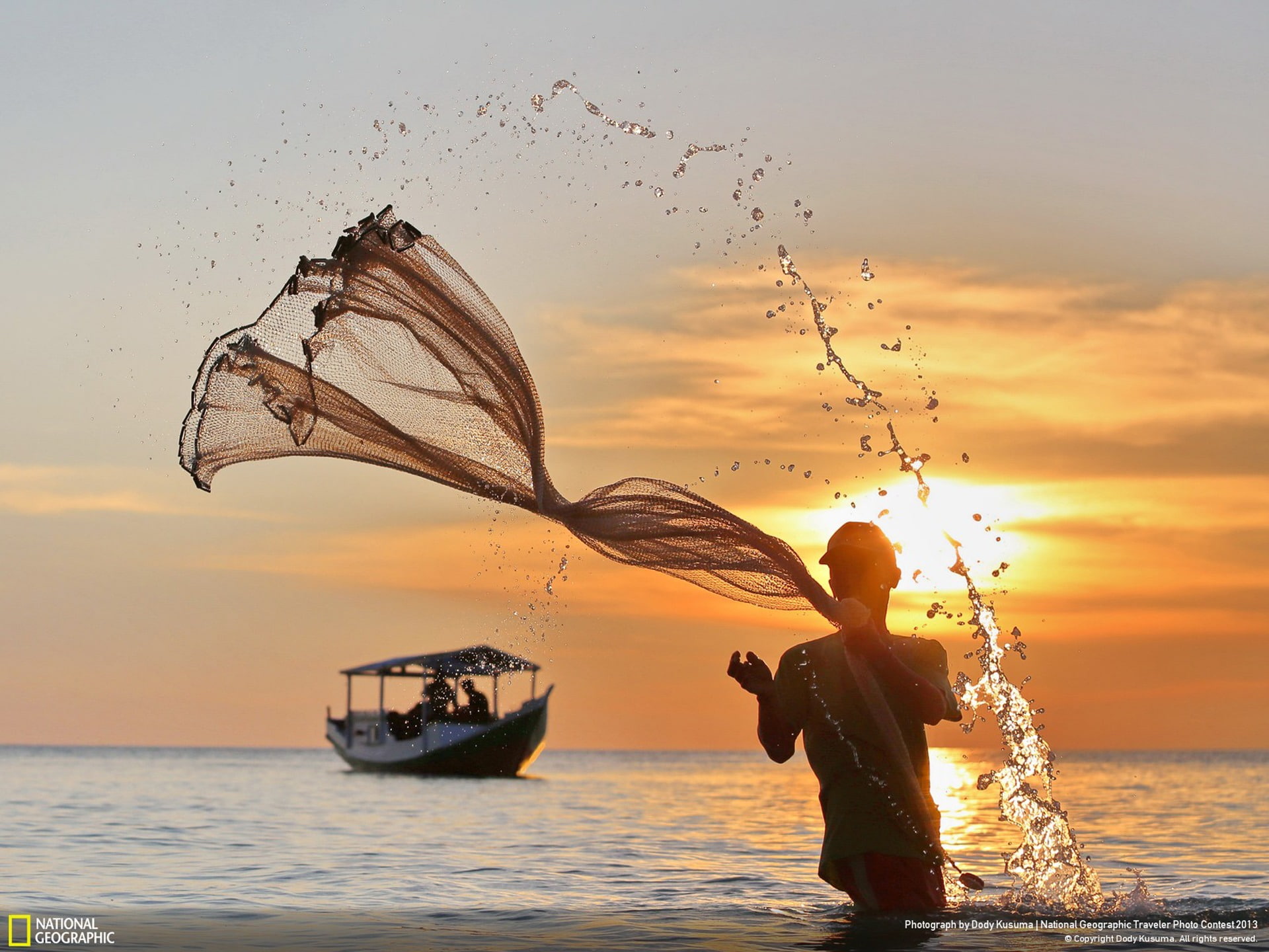 bird, fisherman, fishing, lifestyles, 1080P, orange color, national, real people, day, perspective, beauty in nature, leisure activity, sky, sea, water, HD Wallpaper