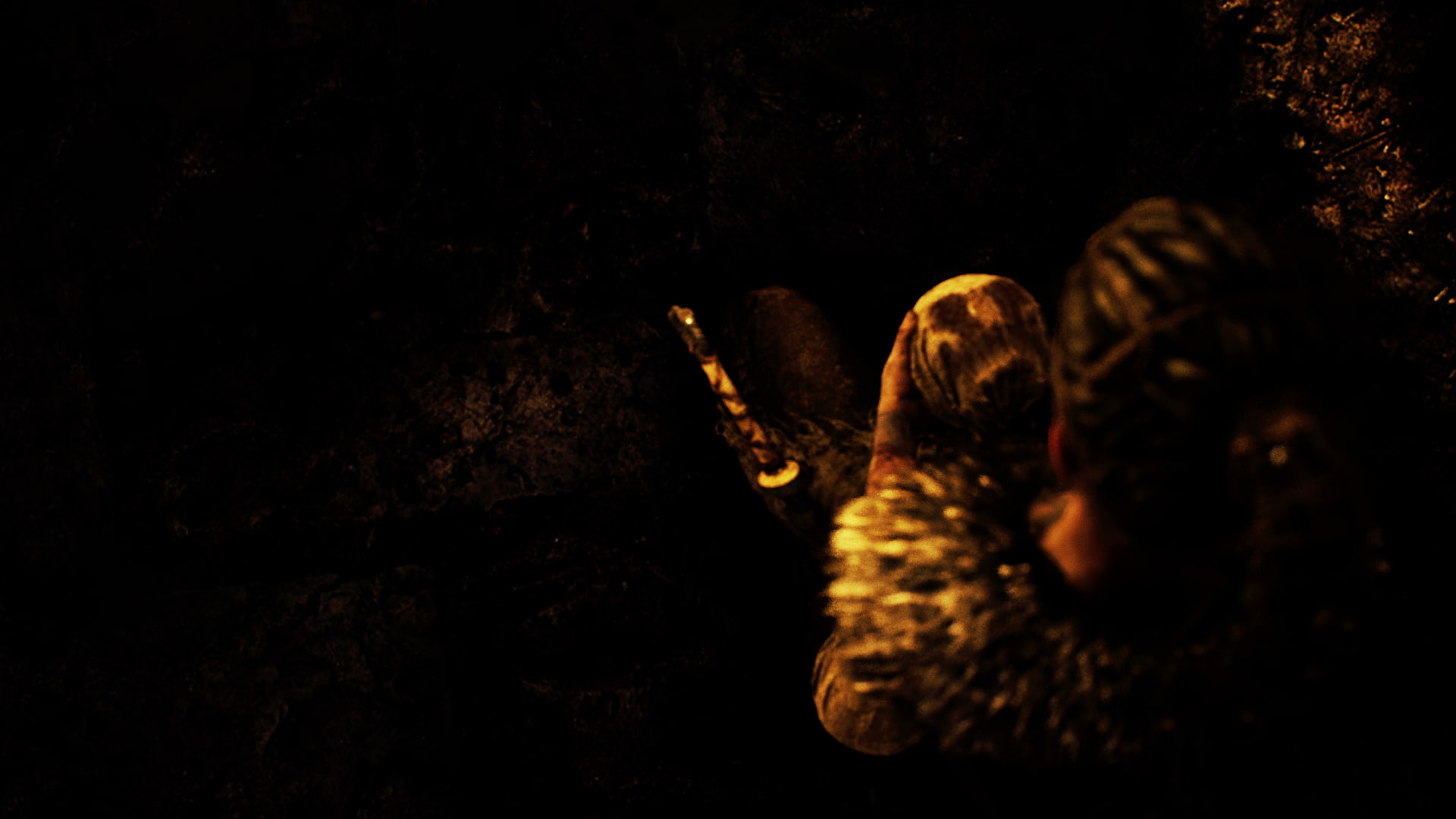 Senua, dark, horror, fear, nature, Nvidia Ansel, black background, hair, people, long hair, copy space, unrecognizable person, hairstyle, sword, lifestyles, HD Wallpaper