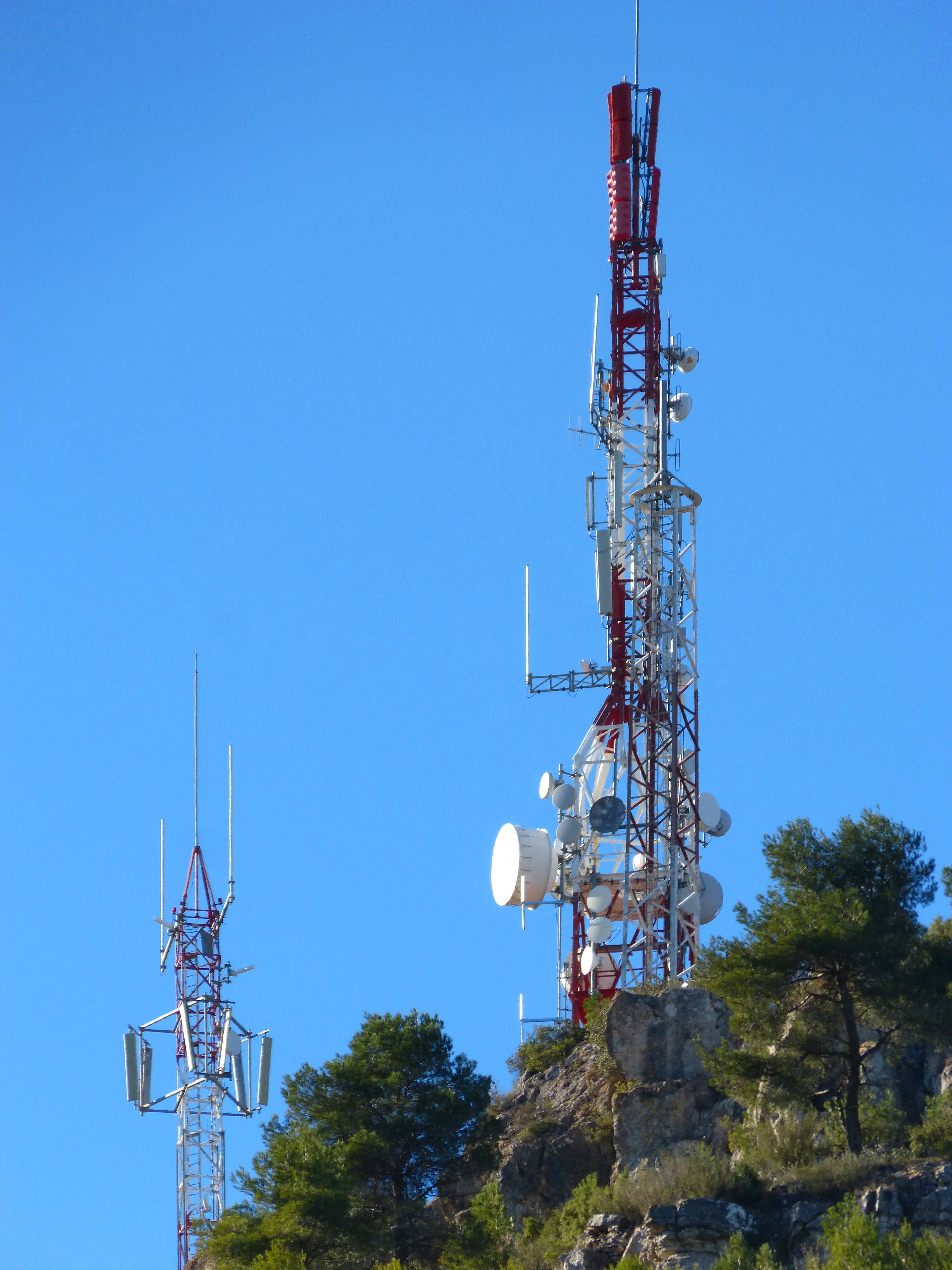 tv, connection, tall - high, antenna, built structure, tower, satellite dish, architecture, broadcasting, mobile, low angle view, blue, wireless technology, Phone HD Wallpaper