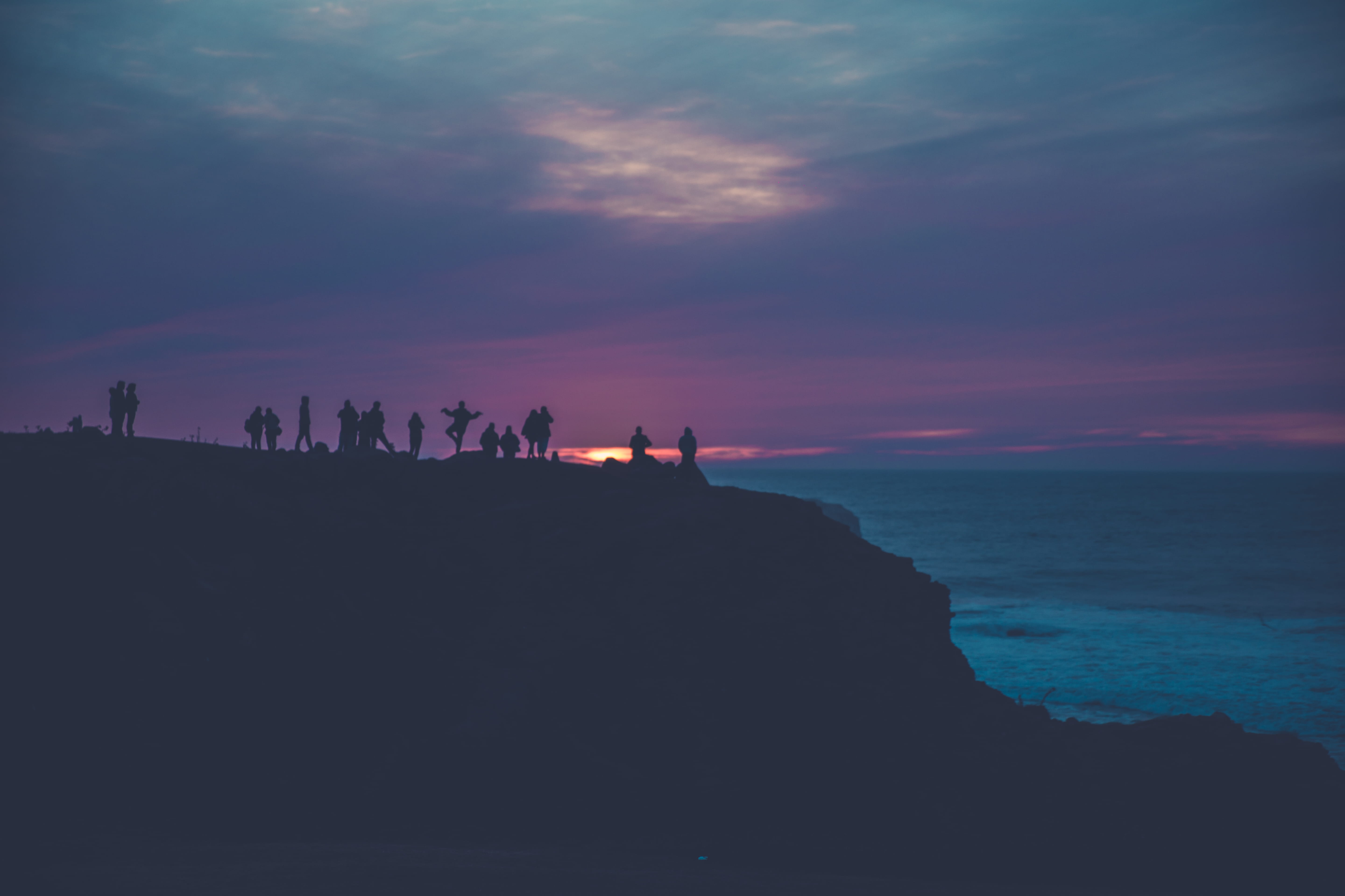people, dusk, live, horizon over water, nature, idyllic, explore, sunset, 5K, land, beauty in nature, real people, sky, group of people, travel, outdoors, HD Wallpaper