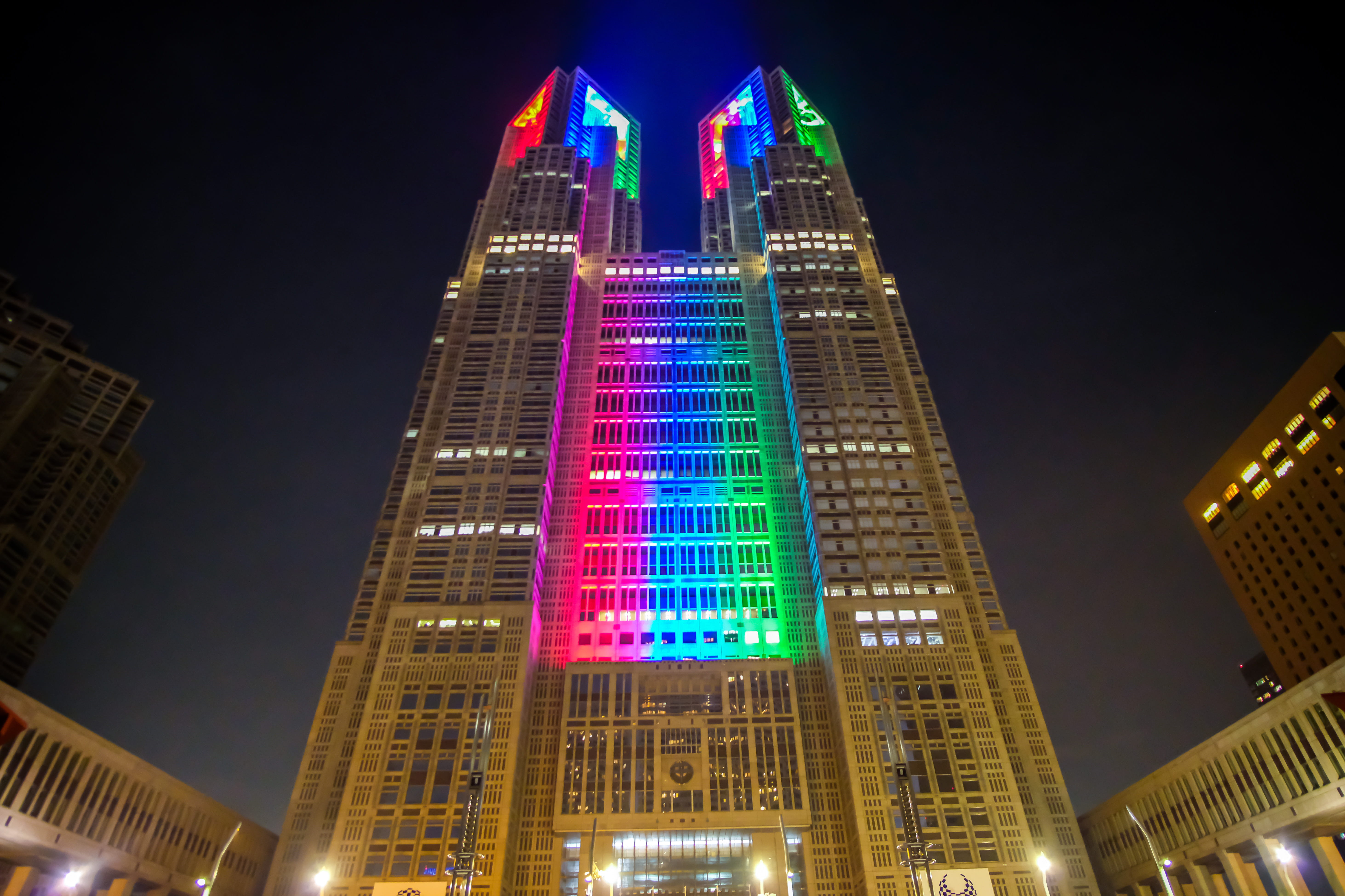 5K, modern, skyscraper, city, low angle view, shinjuku-ku, sky, financial district, no people, government, tokyo metropolitan government building, nature, HD Wallpaper