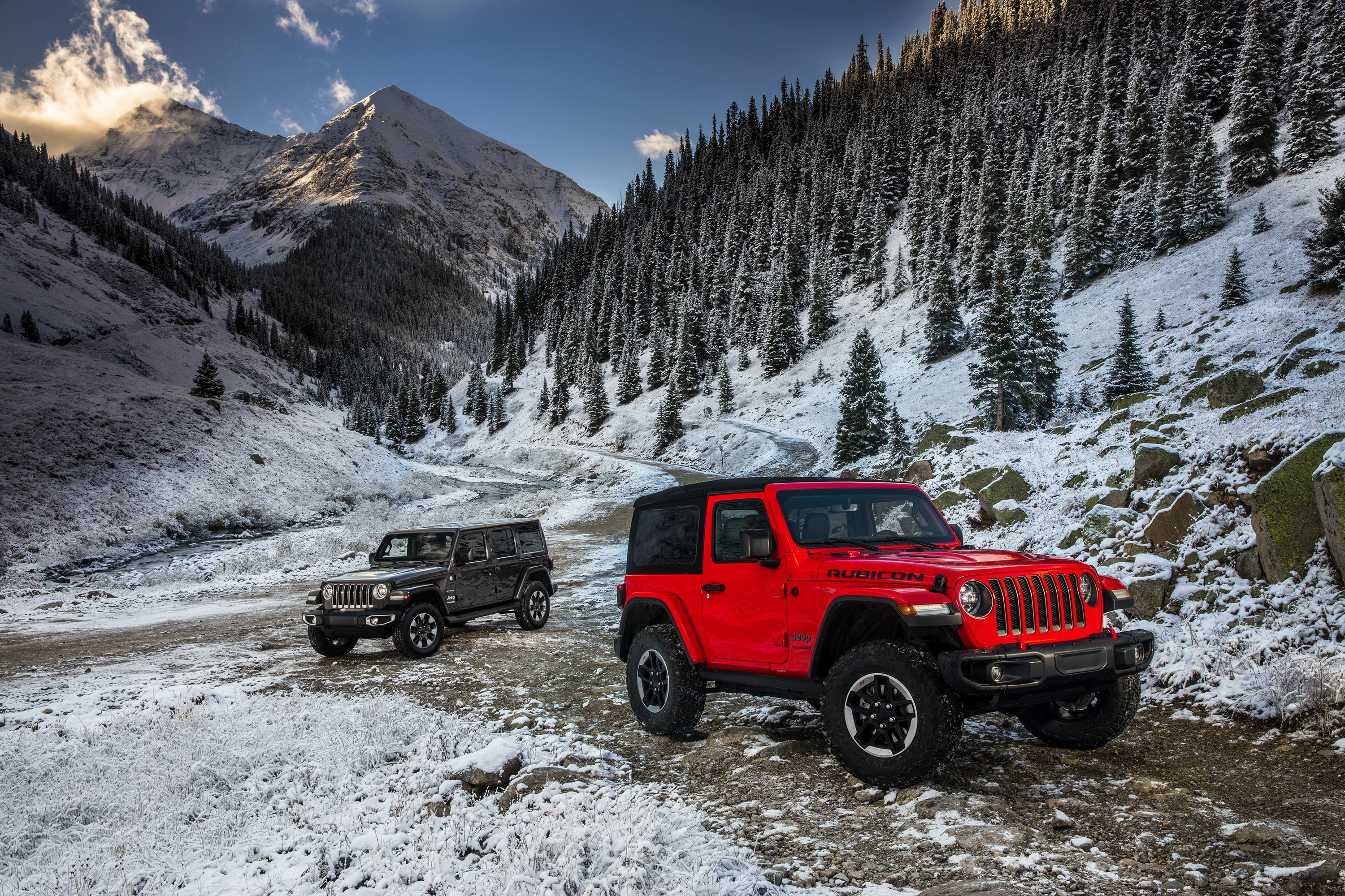 Jeep, 2K, red, Wrangler Rubicon, Wrangler Sahara, mountains, dark gray, snow, 2018, HD Wallpaper