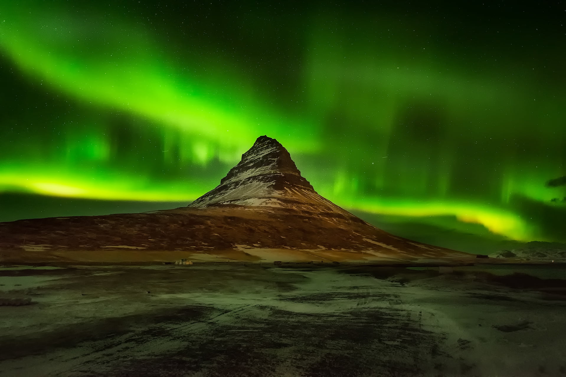 720P, star - Space, galaxy, Magic, nature, aurora Borealis, brown, kirkjufell, planet - Space, space, greens, rocks, mountain, night, mountains, astronomy, HD Wallpaper