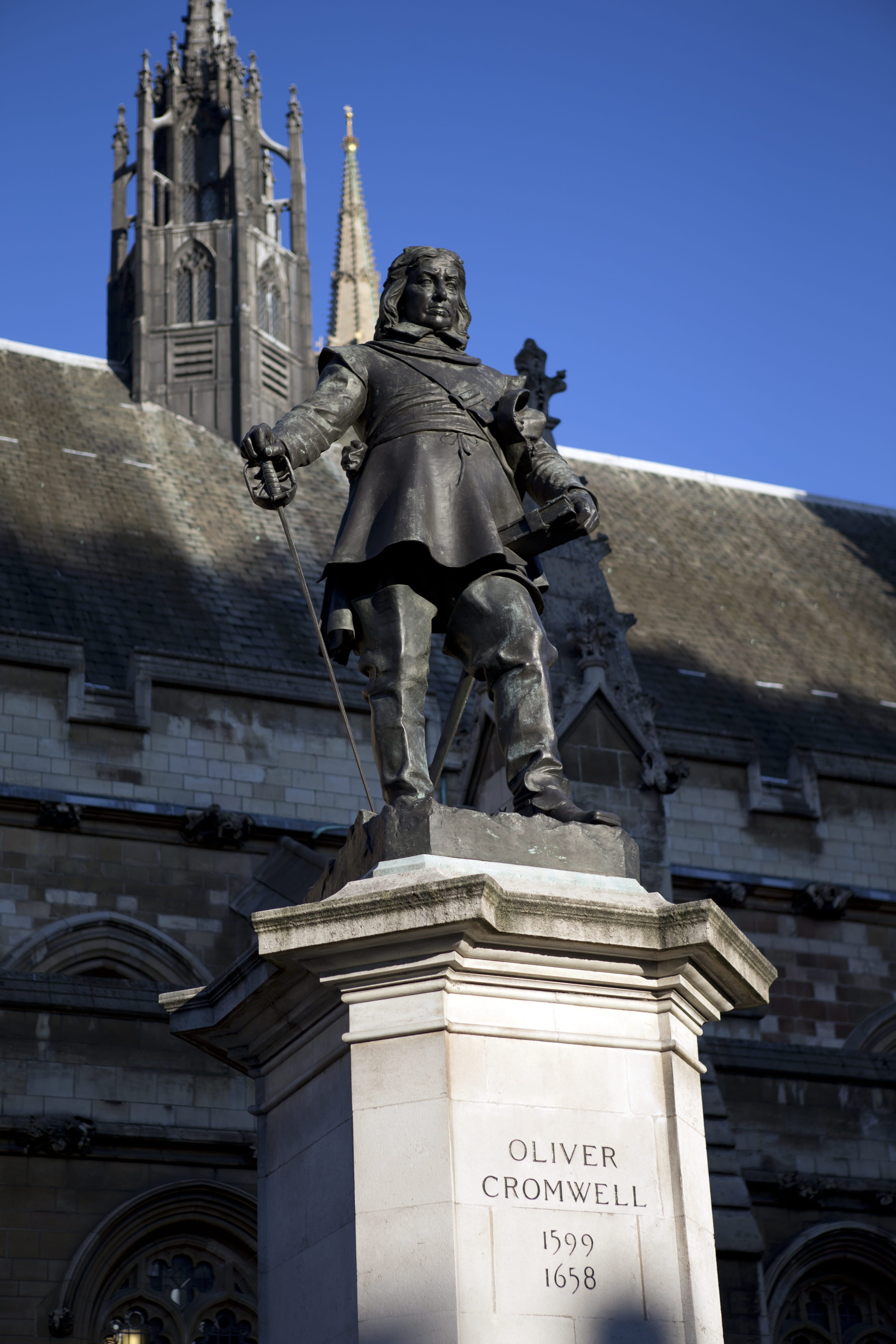 no people, male likeness, london, outdoors, Bronze Statue, 5K, parliament, english civil war, religion, art and craft, architecture, lord protector, oliver, Phone HD Wallpaper