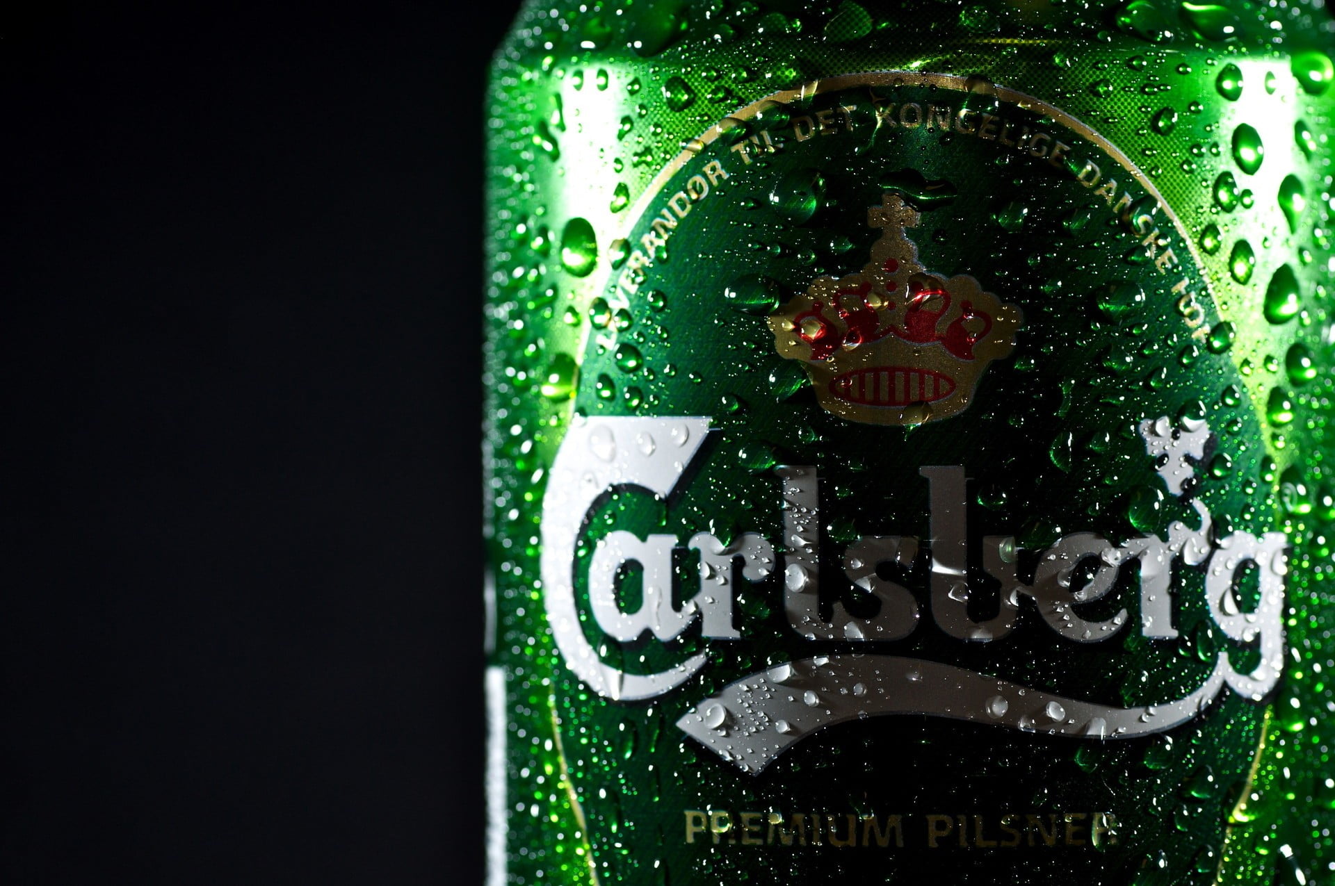 transparent, art and craft, studio shot, water, communication, reflection, water drops, representation, glass, beer, no people, wet, drink, green color, HD Wallpaper