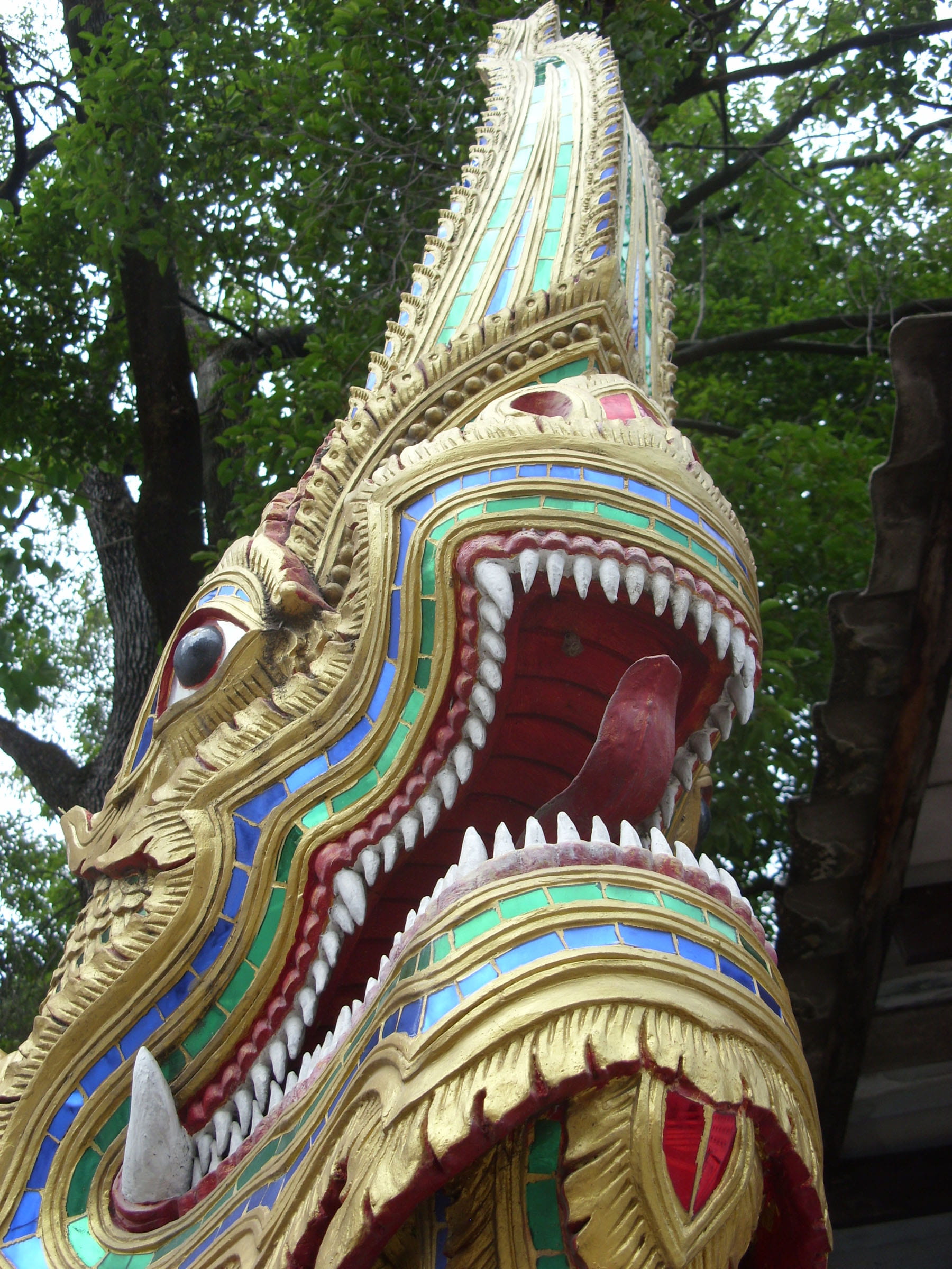 day, animal representation, multi colored, place of worship, chiang mai, outdoors, head, thai, protector, building, art and craft, temple, creativity, close, Phone HD Wallpaper