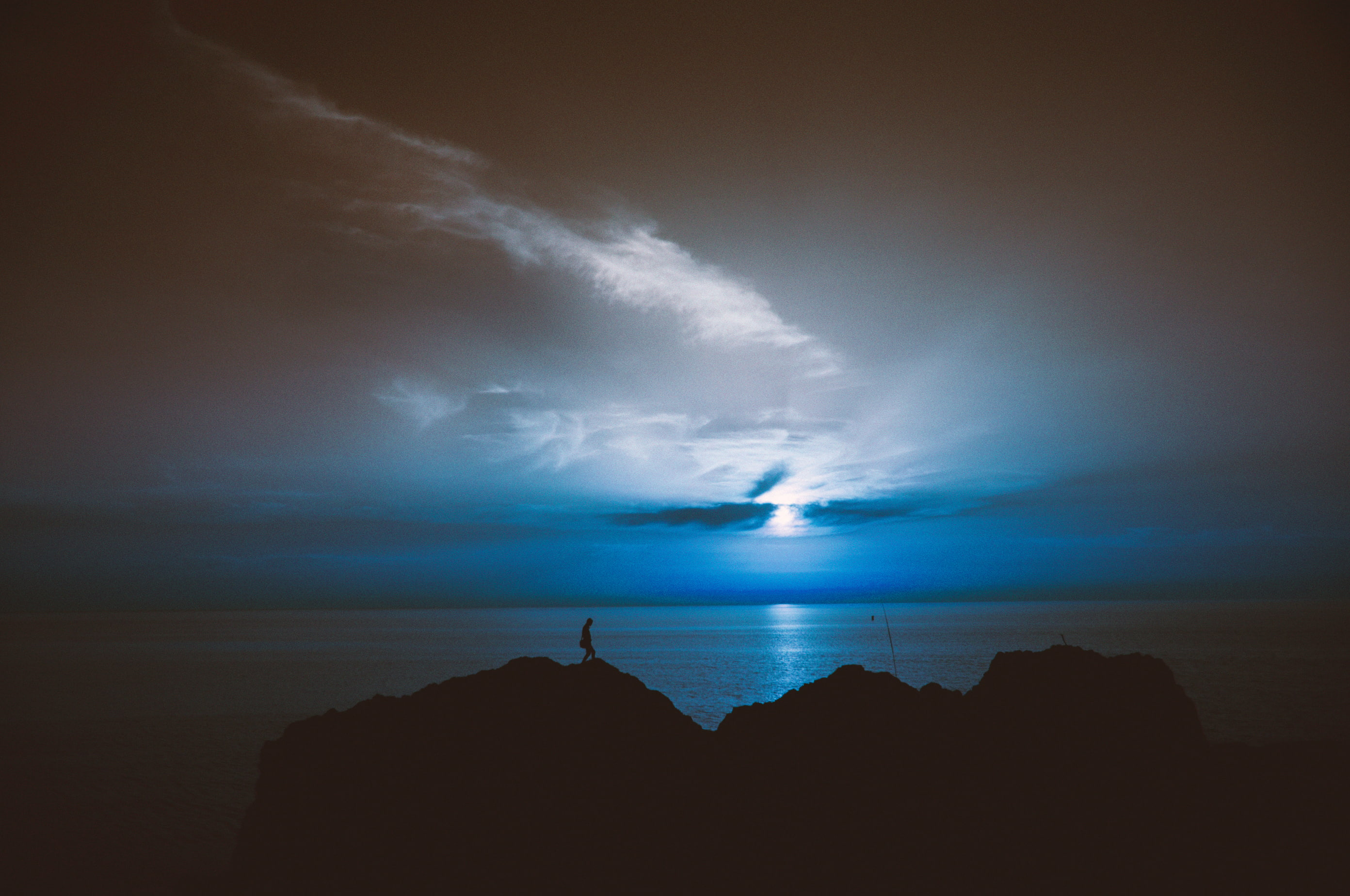 sea, night, precipice, 2K, HD Wallpaper