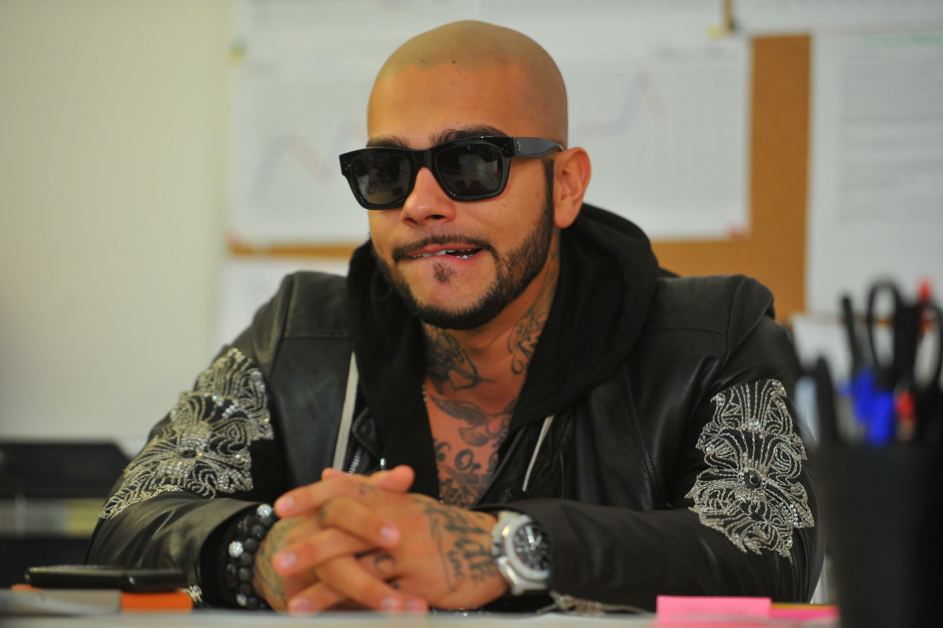 businessman, human Face, singer, rapper, modern, design Professional, only Men, leisure activity, male Beauty, tattoo, sunglasses, happiness, 2K, lifestyles, HD Wallpaper