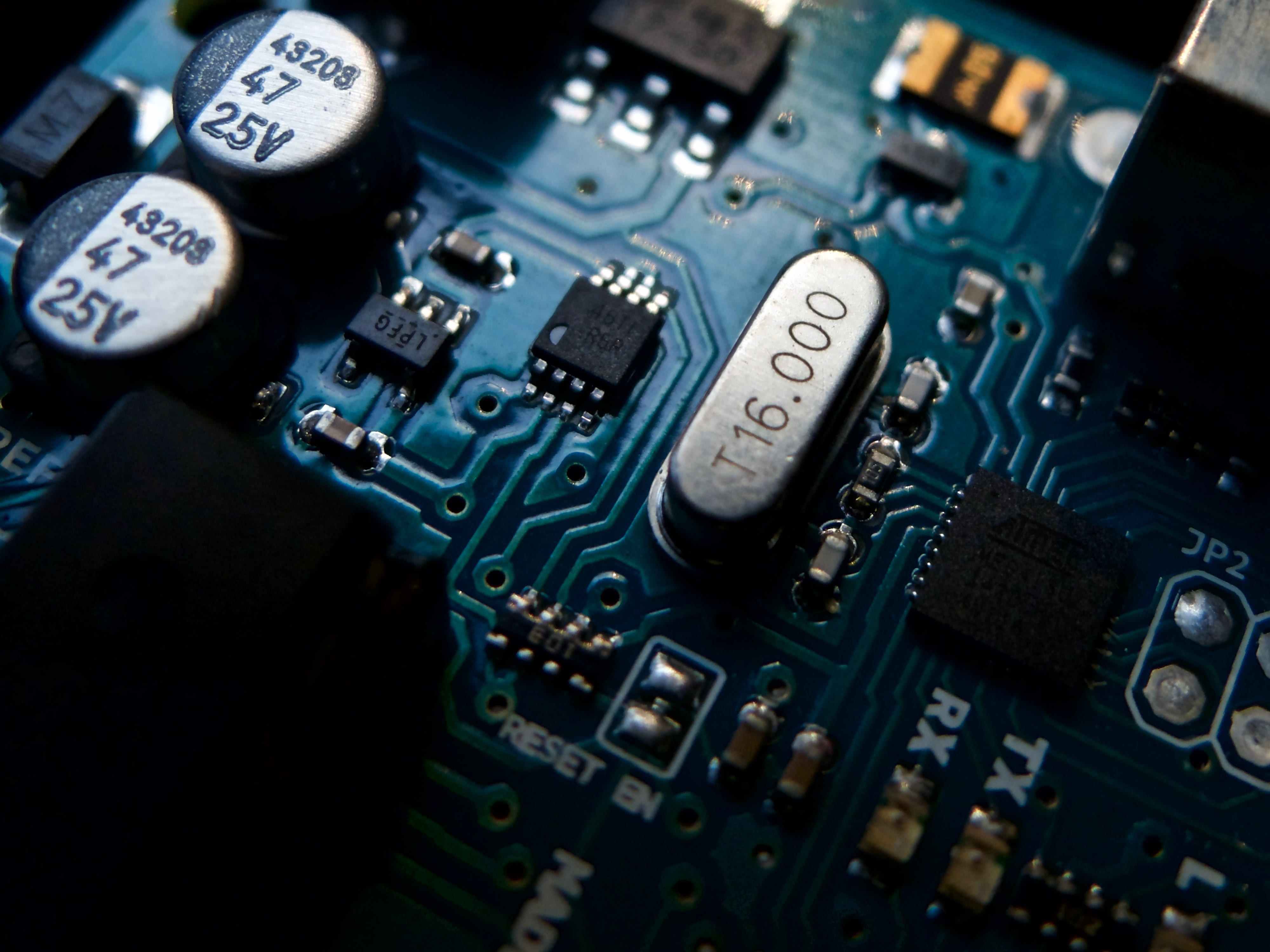 full frame, 4K, close-up, blue, communication, industry, indoors, circuit, electronics store, computer chip, photo, gray, board, technology, electronics, HD Wallpaper