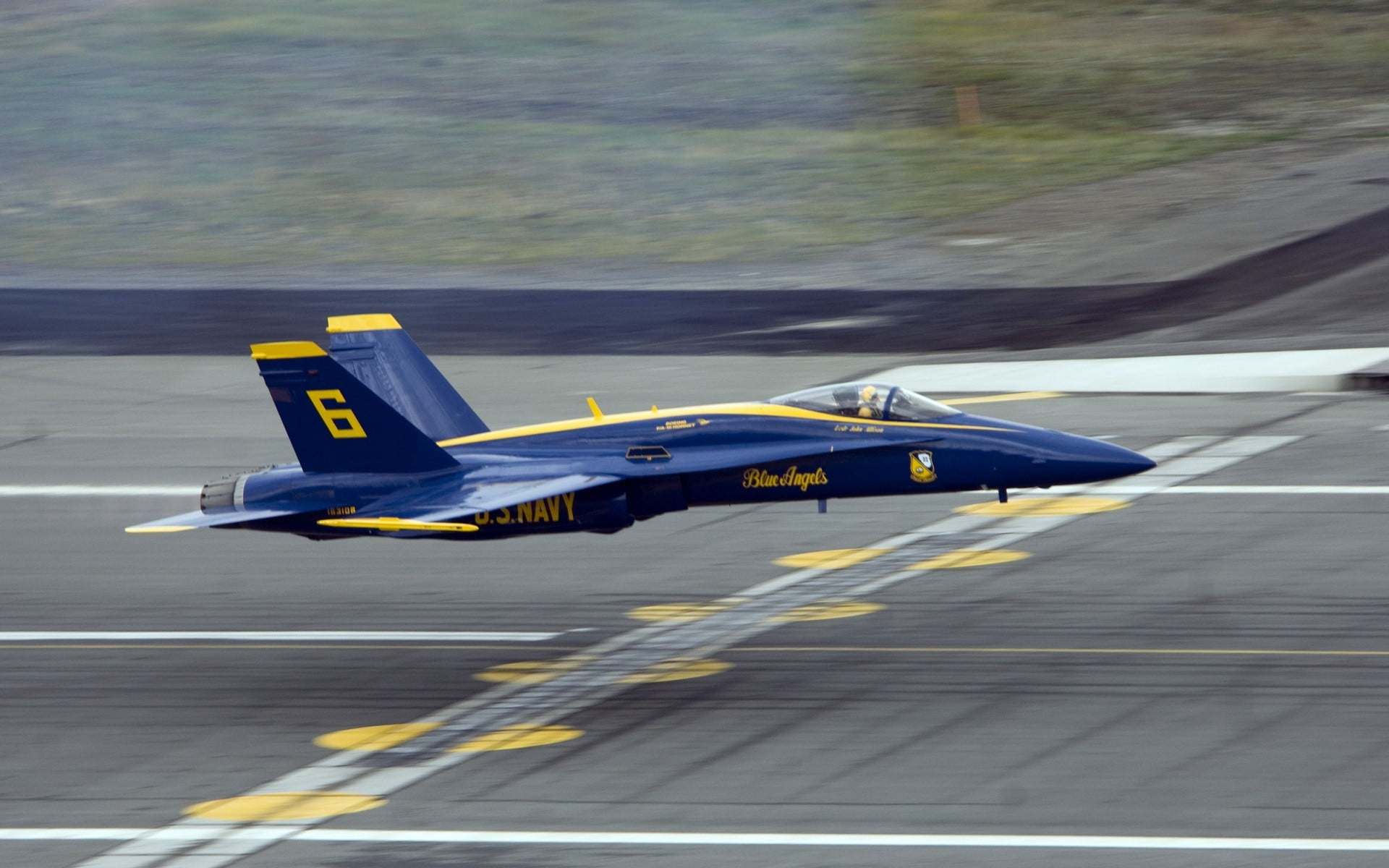 1080P, blurred motion, airport runway, plane, McDonnell Douglas F/A-18 Hornet, aircraft, yellow, navy, motion, air vehicle, Blue Angels, outdoors, air force, HD Wallpaper