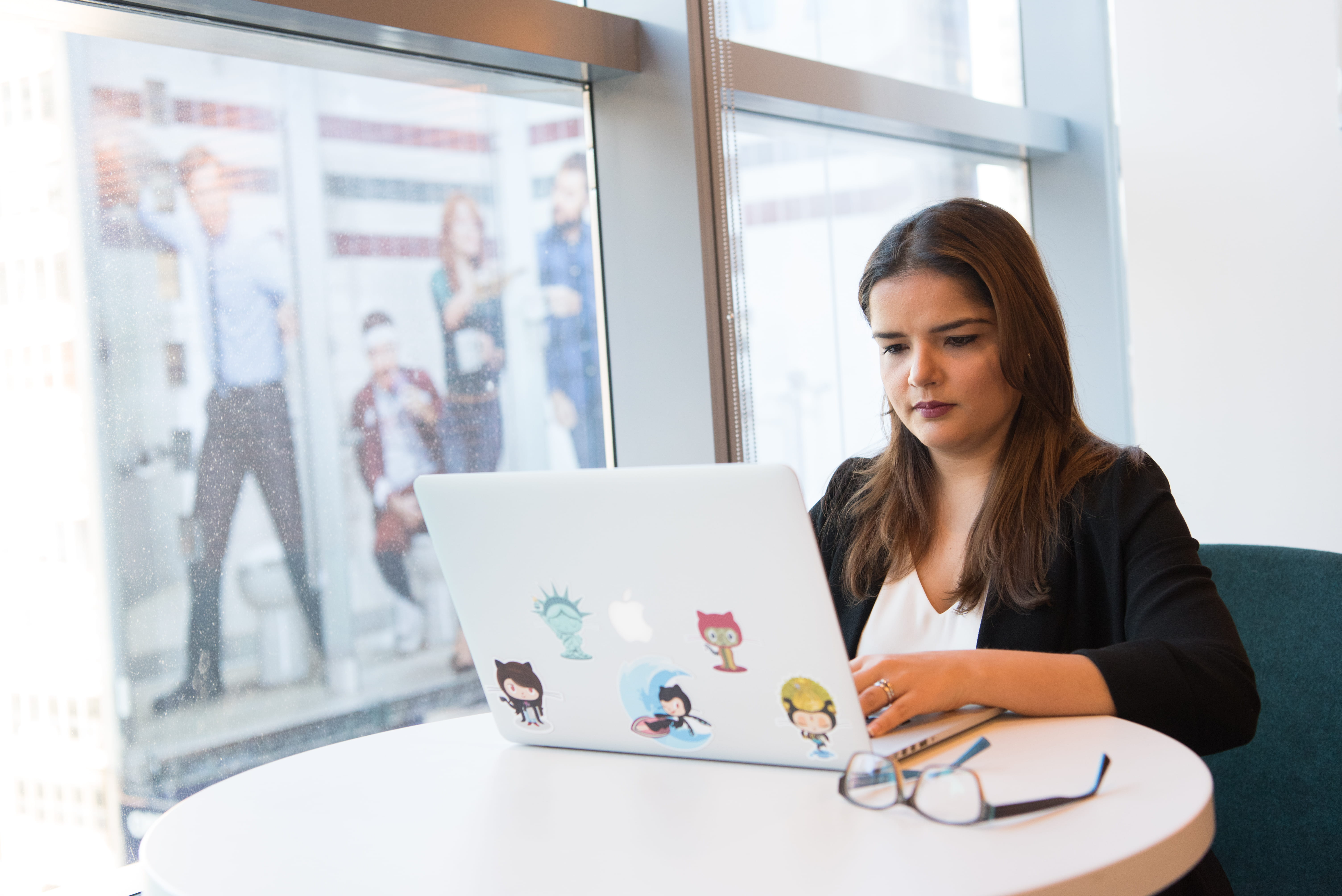 window, looking, digital nomad, adult, internet, programmer, connection, young women, git, working, remote work, communication, workspace, room, girl, using laptop, HD Wallpaper