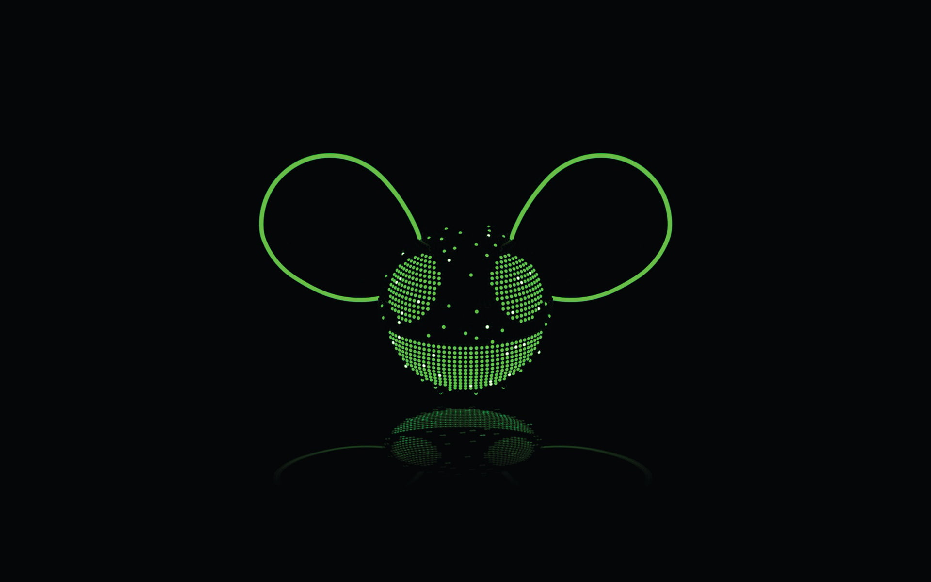 close-up, night, technology, black background, green color, studio shot, animal body part, digital, fun, 1080P, single object, lighting equipment, Minimalism, HD Wallpaper
