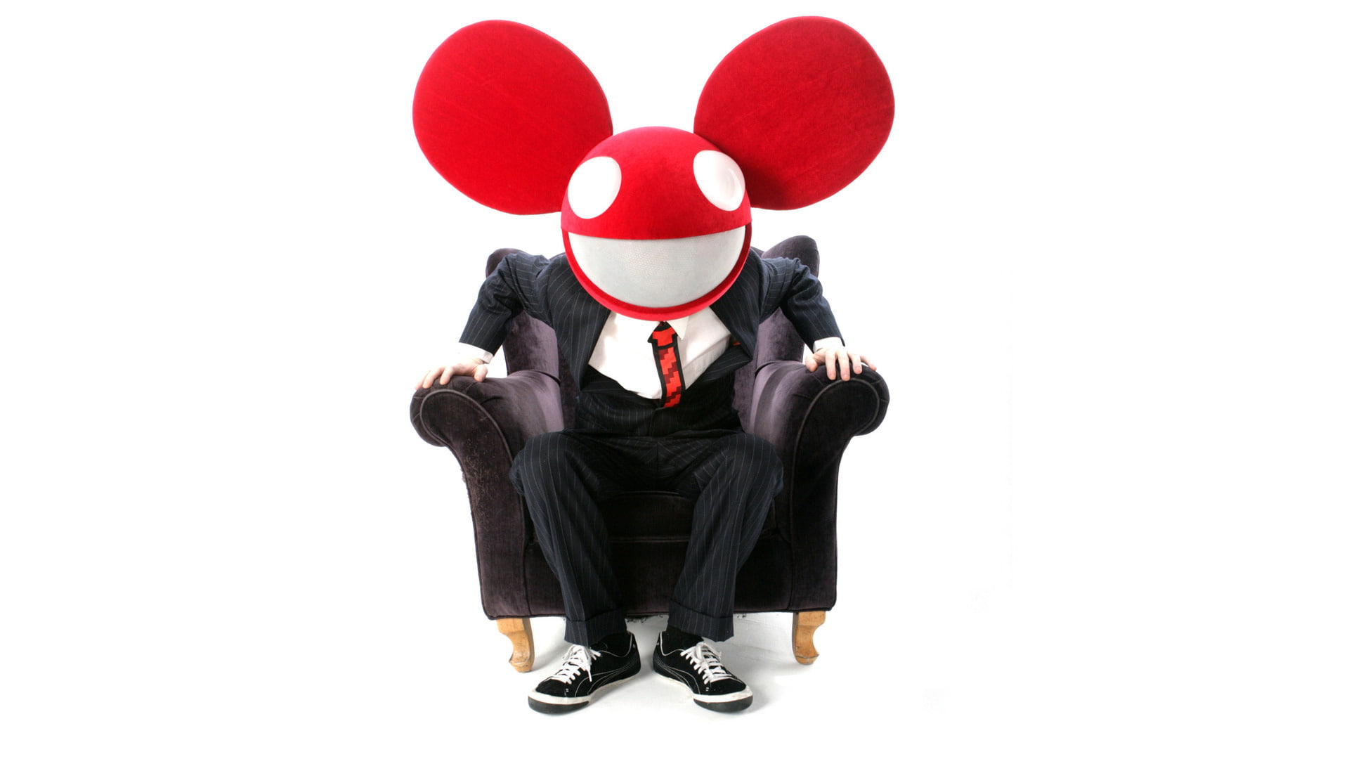 Electro House, Music, Smile, Chair, Deadmau5, 1080P, Ears, Background, Costume, Deadmaus, Progressive House, White, Mouse, HD Wallpaper