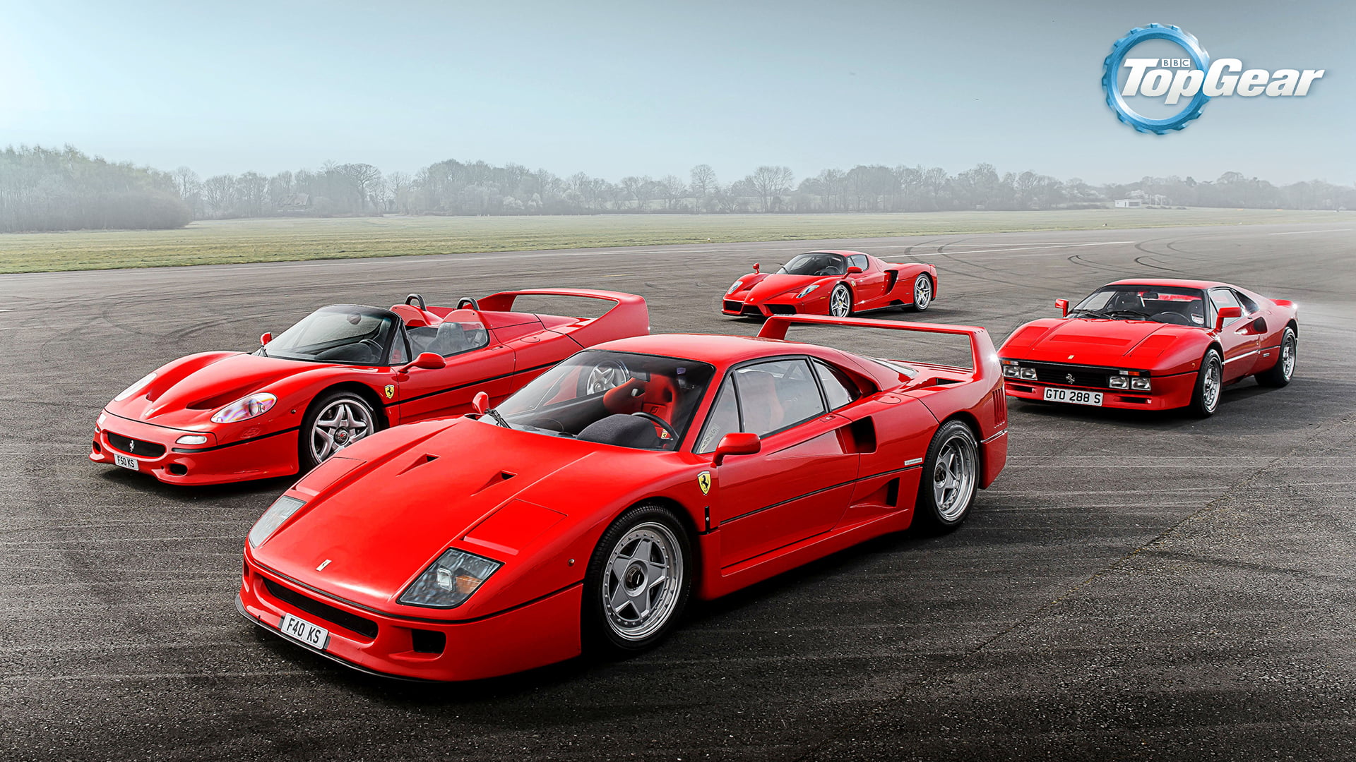 Front, Top Gear, Italian, day, sports race, mode of transportation, sports, road, car, motor vehicle, no people, number, plant, F40, coupes, transportation, HD Wallpaper