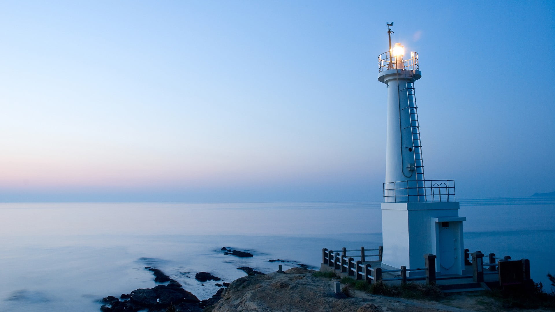 nature, horizon over water, dusk, tower, scenics - nature, horizon, beach, no people, outdoors, architecture, illuminated, landscape, lighthouse, built structure, HD Wallpaper
