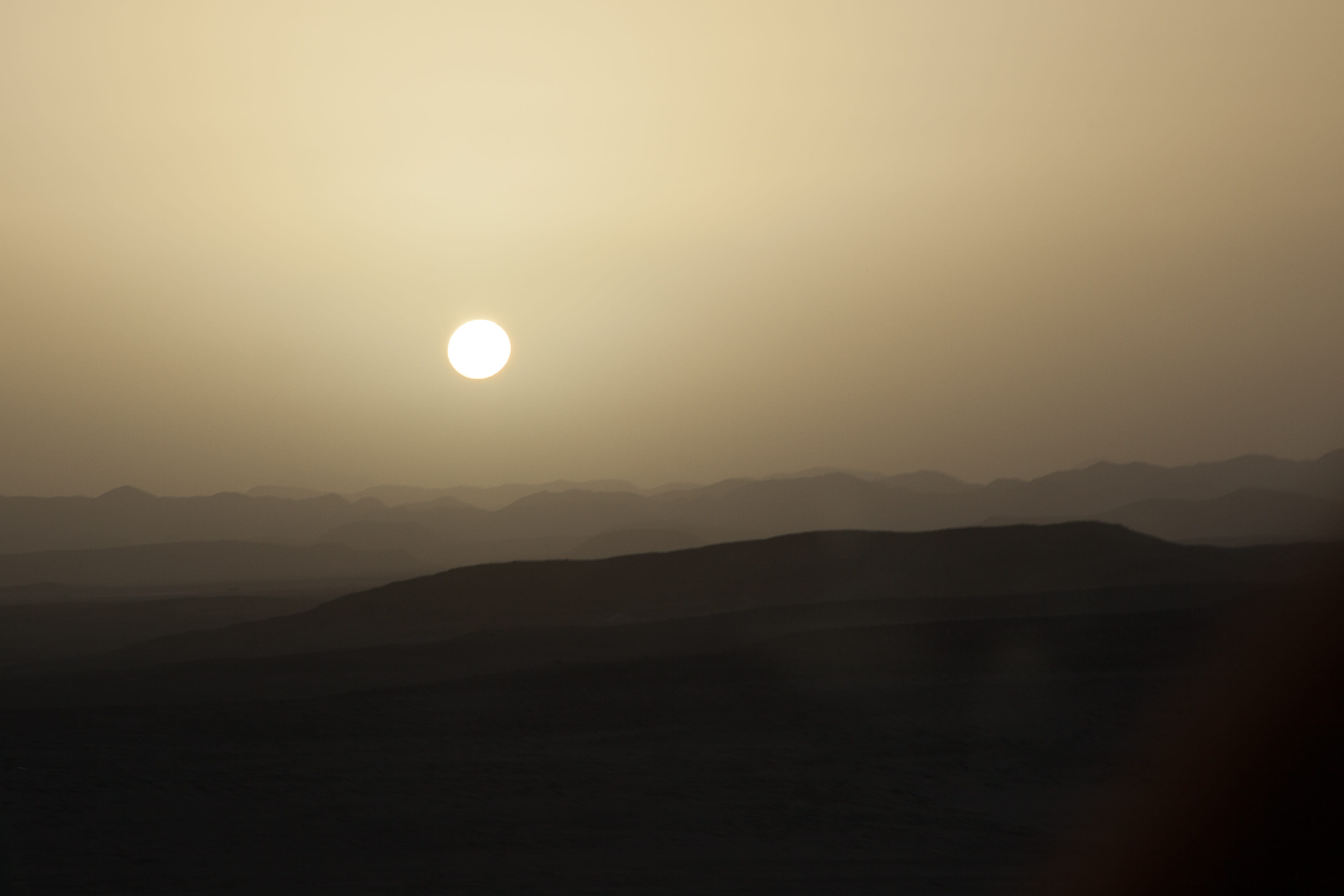 land, Travel, adventure, scenics - nature, desert landscape, terrain, hill, journey, silhouette, mountains, arid, scenics, copy space, tranquil scene, 4K, HD Wallpaper