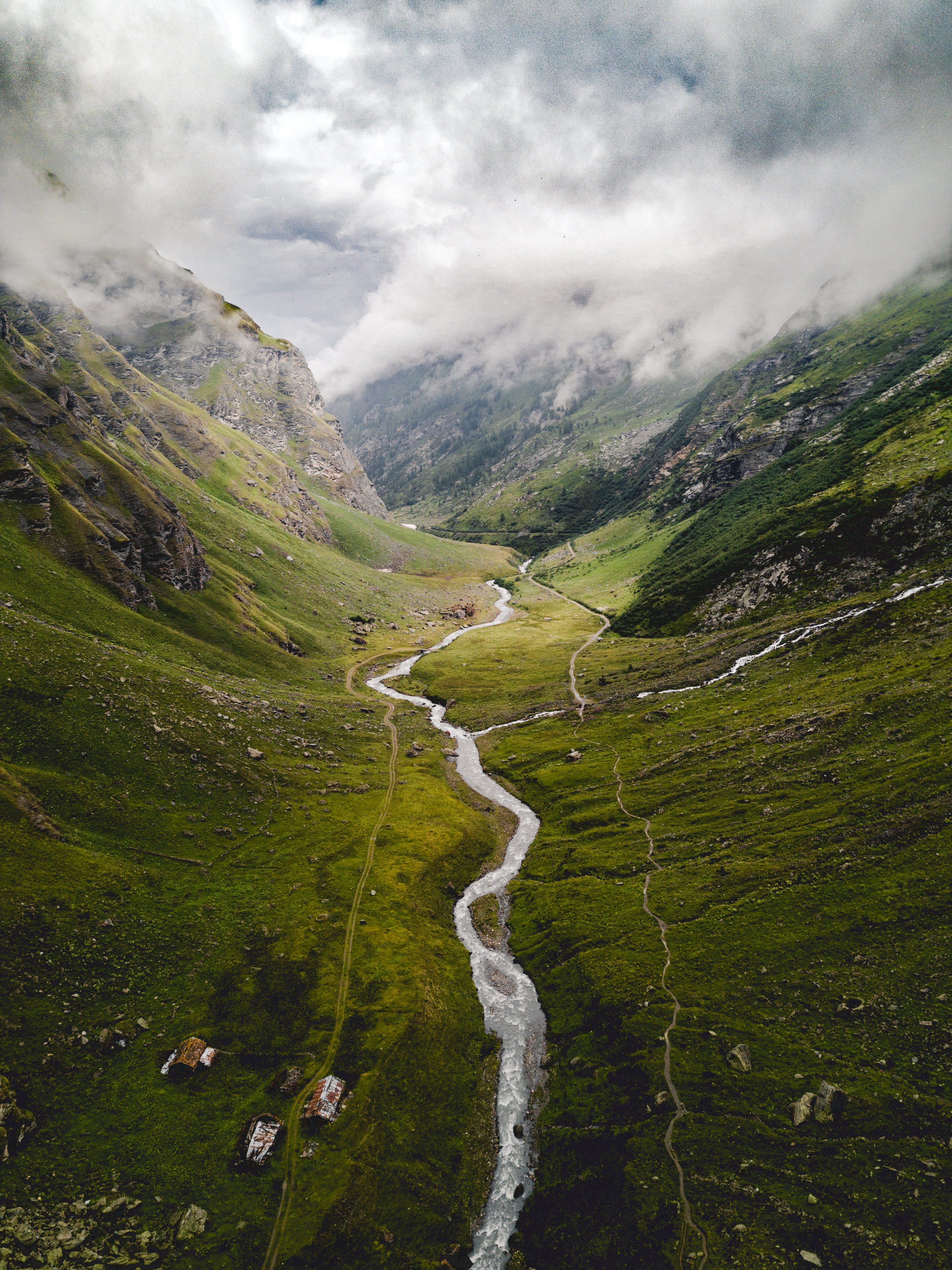 hill, overcast, misty, mountains, stream, water, rural Scene, sky, cloudy, green Color, summer, valley, fog, wilderness, nature, aerial, cloud - Sky, mountain, Phone HD Wallpaper