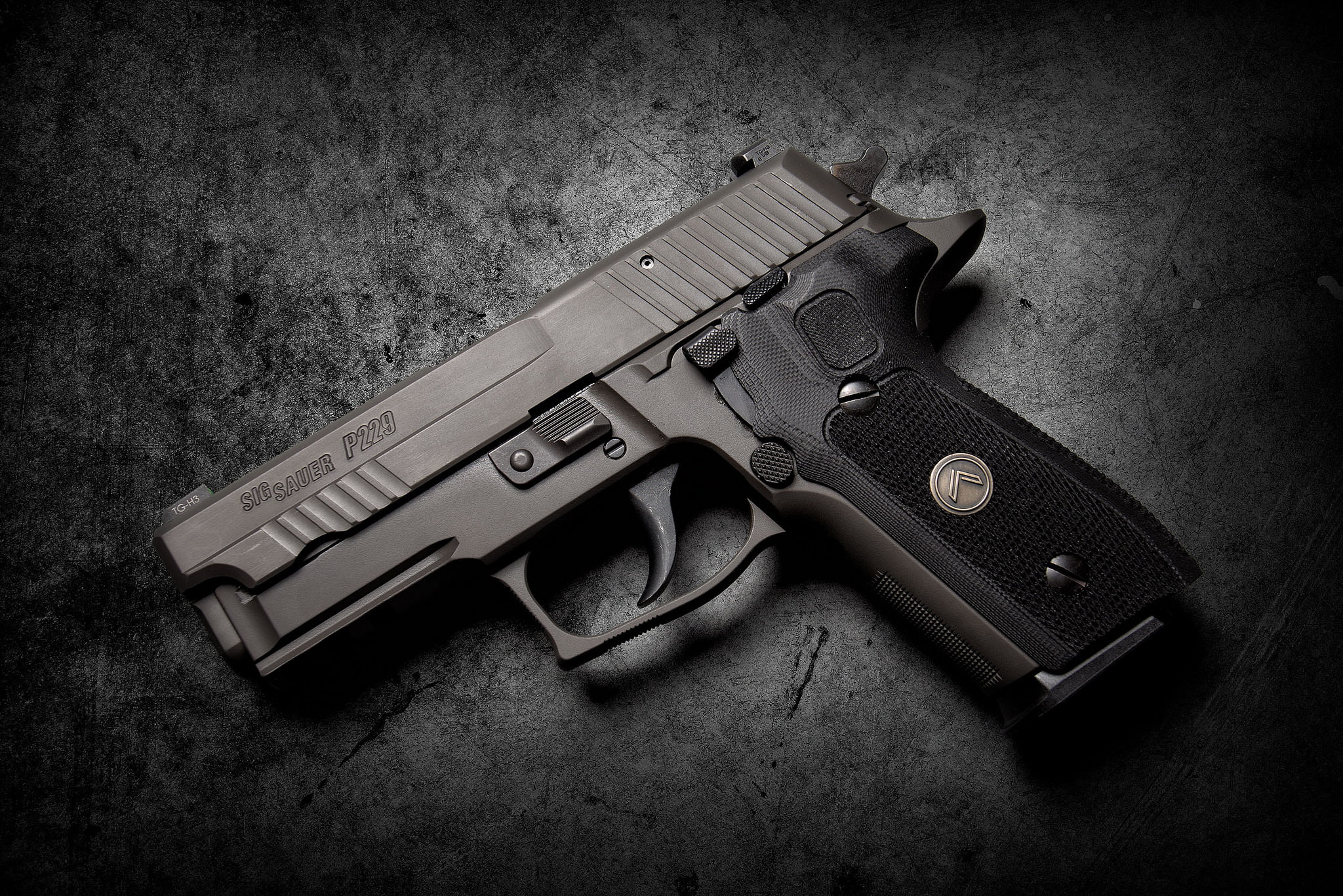 gun, 1080P, background, P229, SIG Sauer, HD Wallpaper