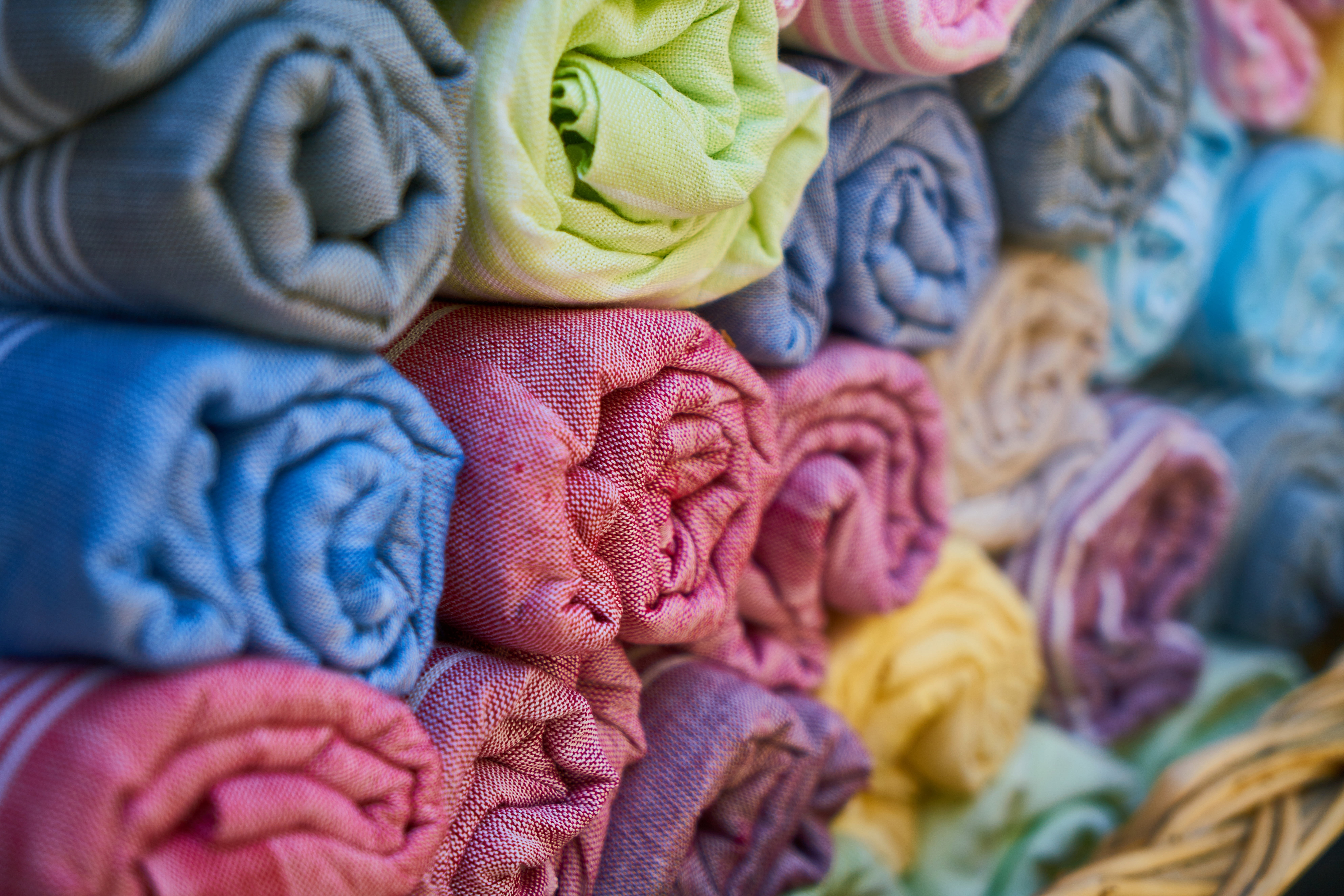 fabric, retail, abundance, shopping, textile, background, no people, knitting, close-up, choice, blue, red, towel, selective focus, 8K, material, cotton, HD Wallpaper