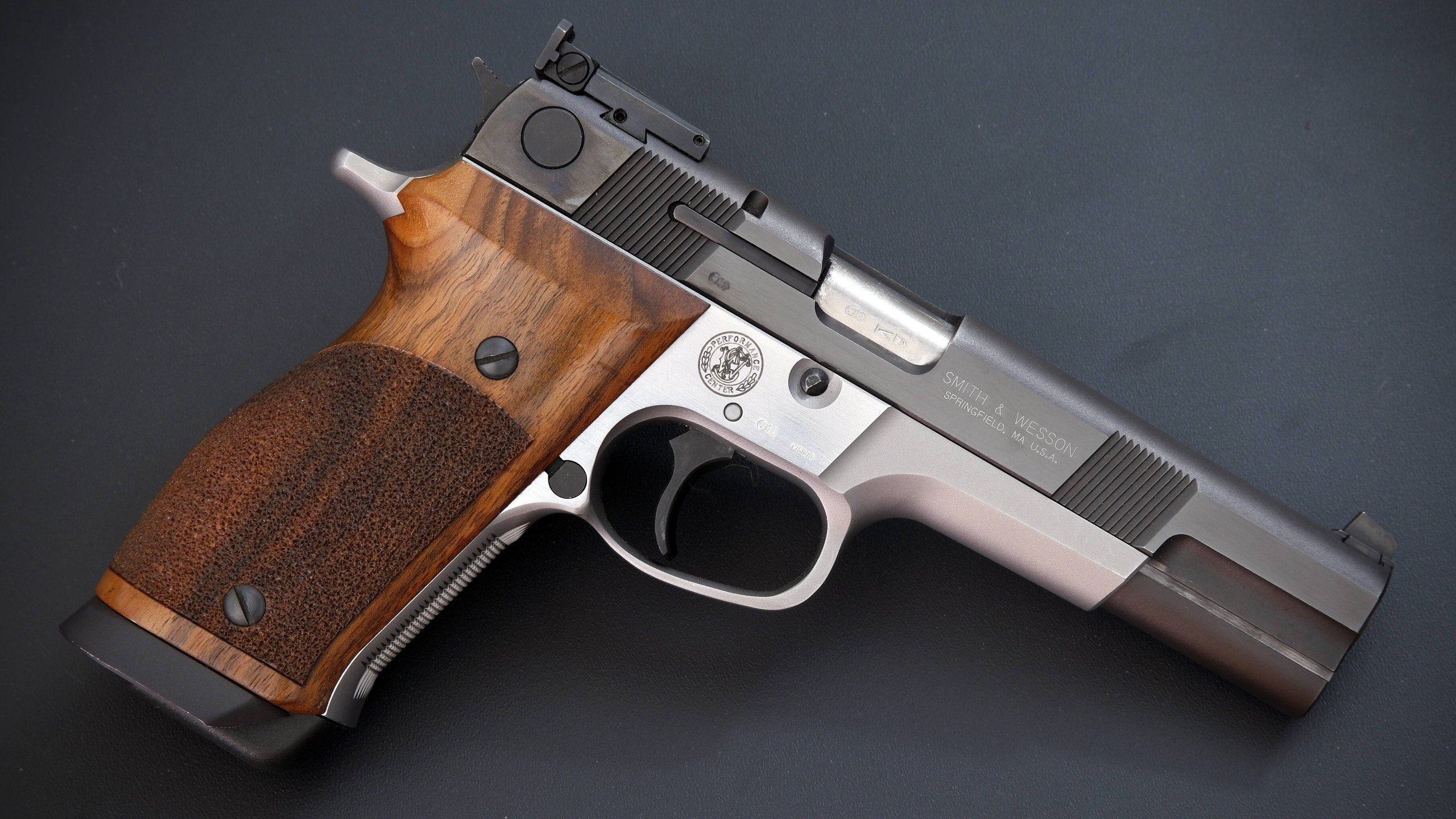 law, high angle view, no people, social issues, handgun, warning sign, safety, violence, indoors, 2K, gun pistol smith amp wesson smith amp wesson target champion target pistol sporting pistol, HD Wallpaper