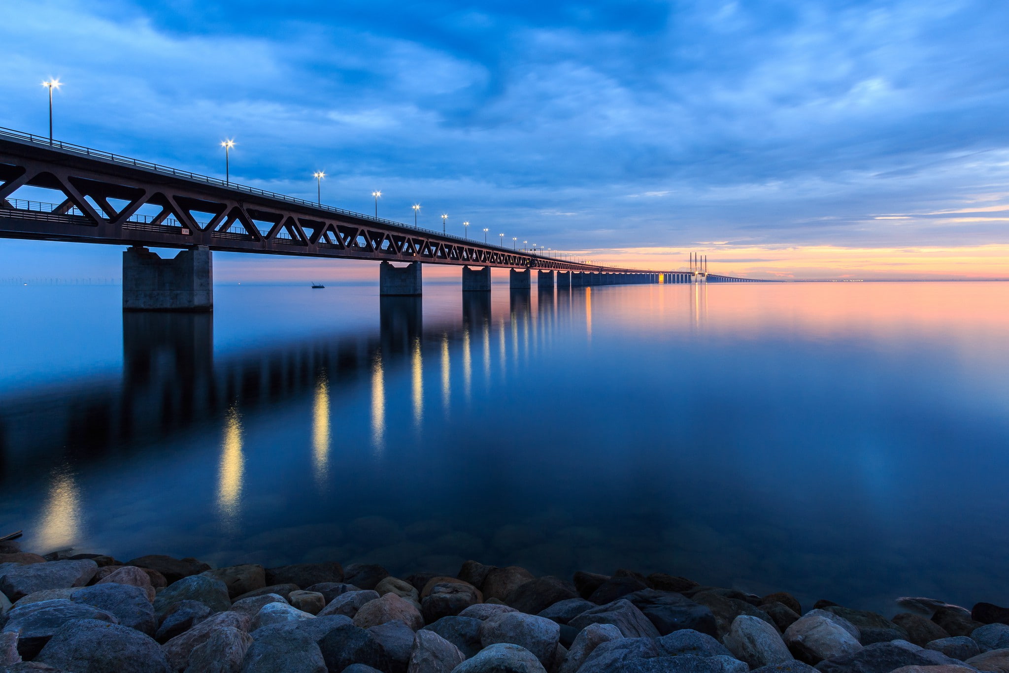 stones, evening, landscape, sky, Strait, beach, 1080P, Sweden, lights, bridge, clouds, Sunset, flashlights, HD Wallpaper