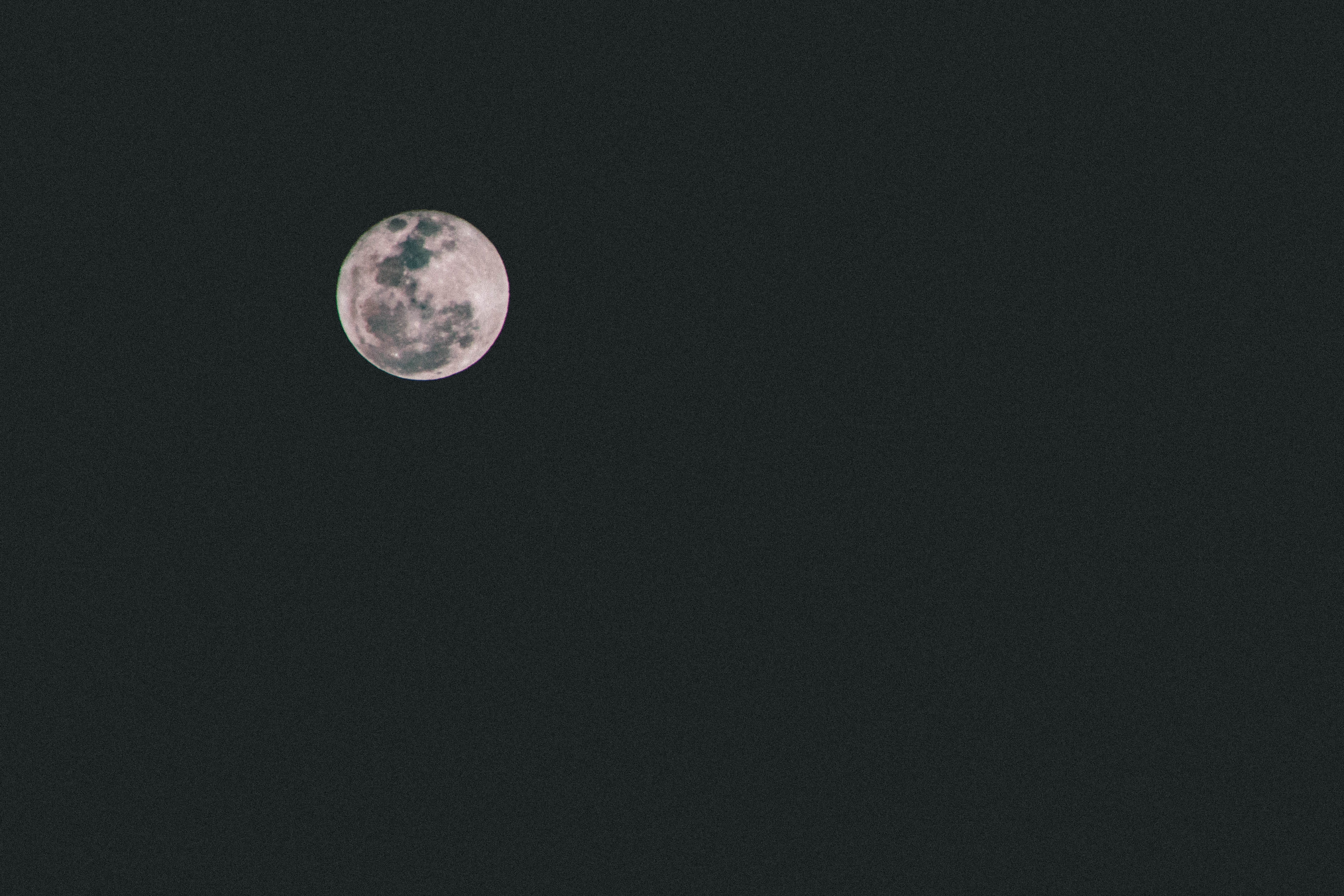 2017, sky, moonlight, moon, weather, geometric shape, night, no people, space, tranquil scene, hawaii, outdoors, nature, vintage, island, moon surface, HD Wallpaper