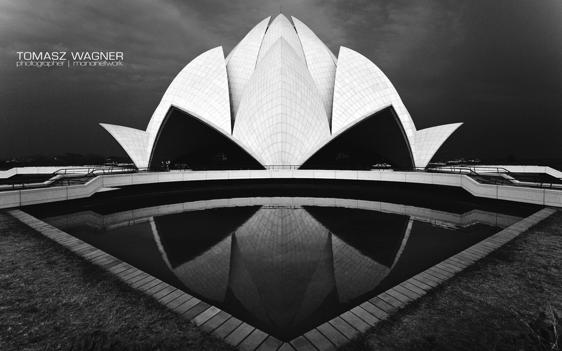 transportation, night, 1080P, bugs, building exterior, shape, hd, x, built structure, connection, tourism, bridge, modern, travel destinations, REFLECTION, HD Wallpaper
