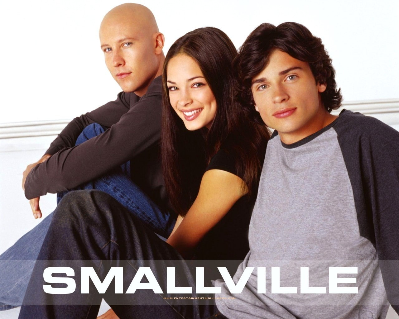 group of people, togetherness, Lana Lang, portrait, Kristin Kreuk, sitting, Michael Rosenbaum, leisure activity, lifestyles, young men, people, women, Clark Kent, HD Wallpaper