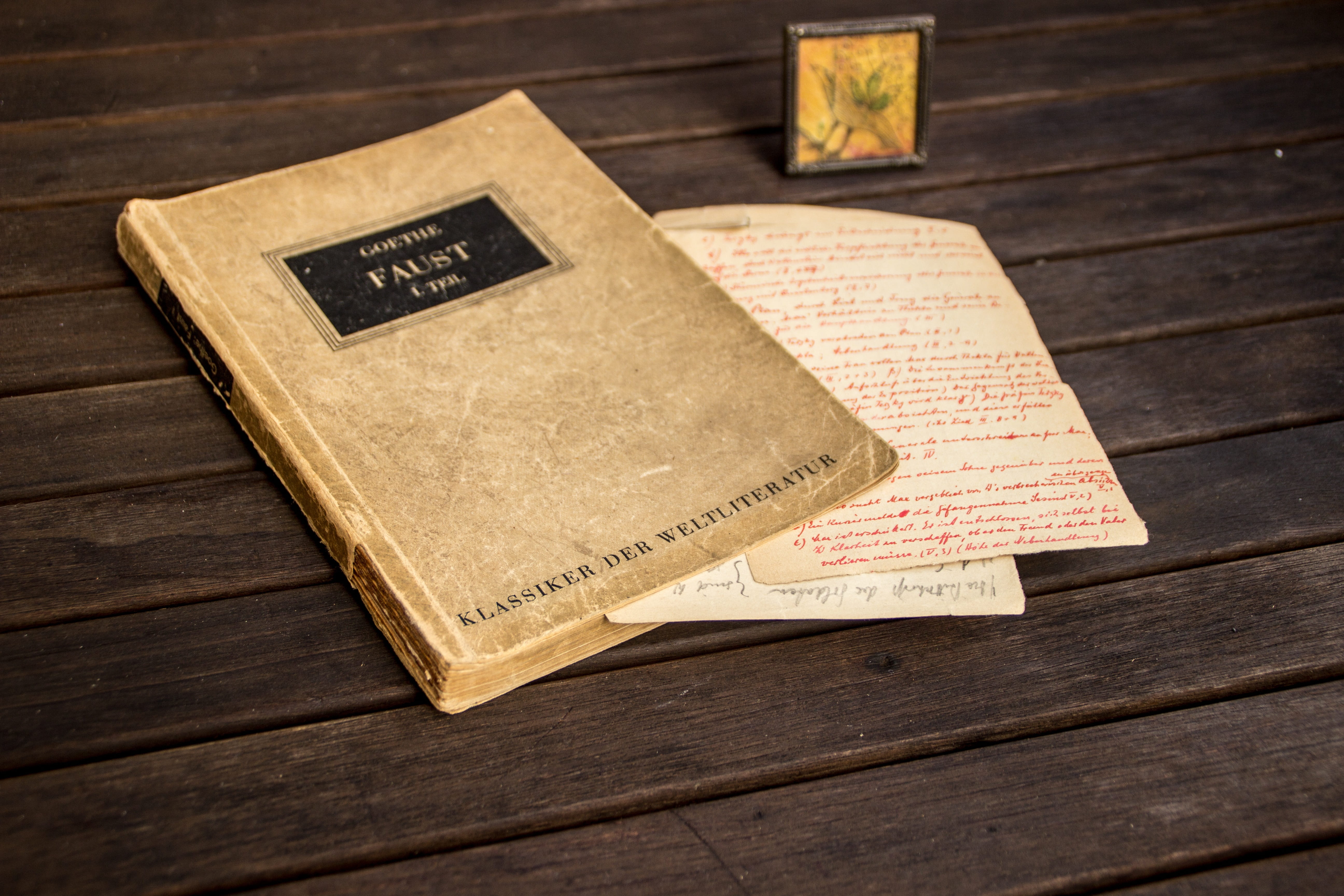 poet, close-up, top, saying, hero, wood - material, the past, note pad, text, poem, no people, letter, wisdom, history, table, old, paper, expression, success, HD Wallpaper