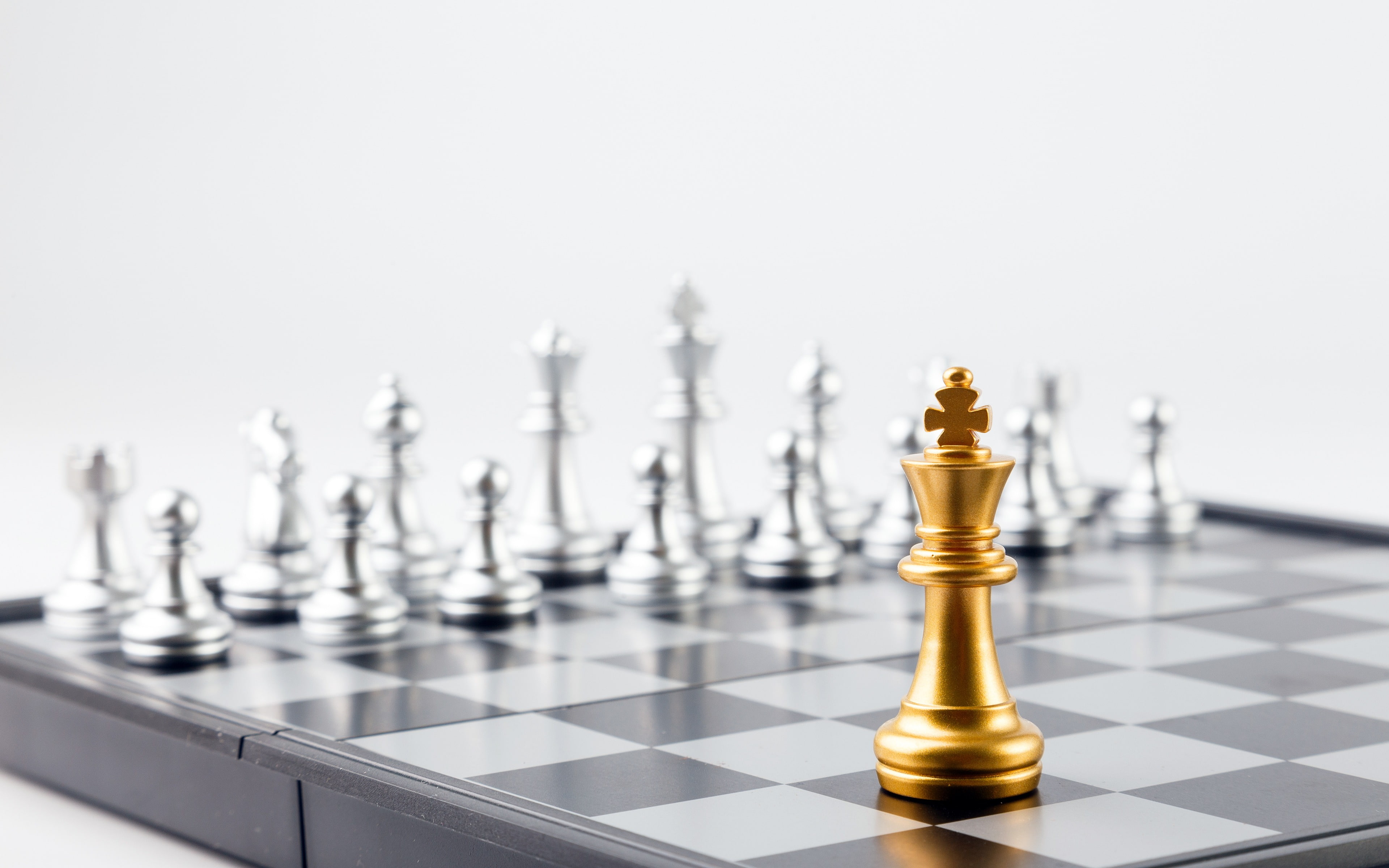 focus on foreground, strategy, leisure activity, game, king - chess piece, international, board, arts culture and entertainment, studio shot, no people, HD Wallpaper