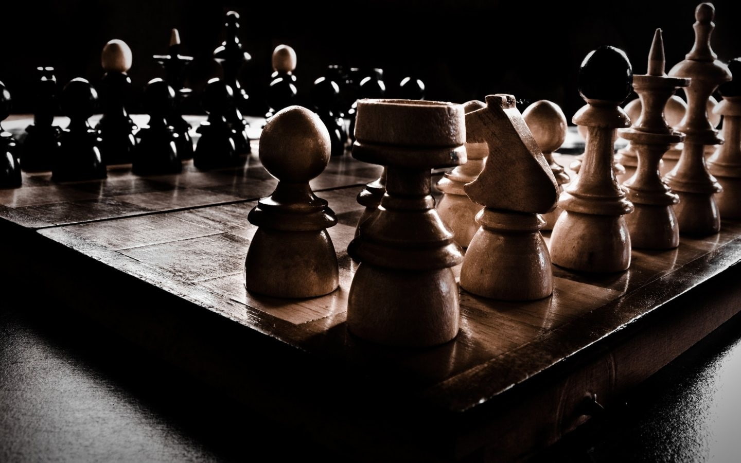 arts culture and entertainment, skill, board game, chess board, large group of objects, leisure games, pawn - chess piece, game, queen - chess piece, strategy, HD Wallpaper