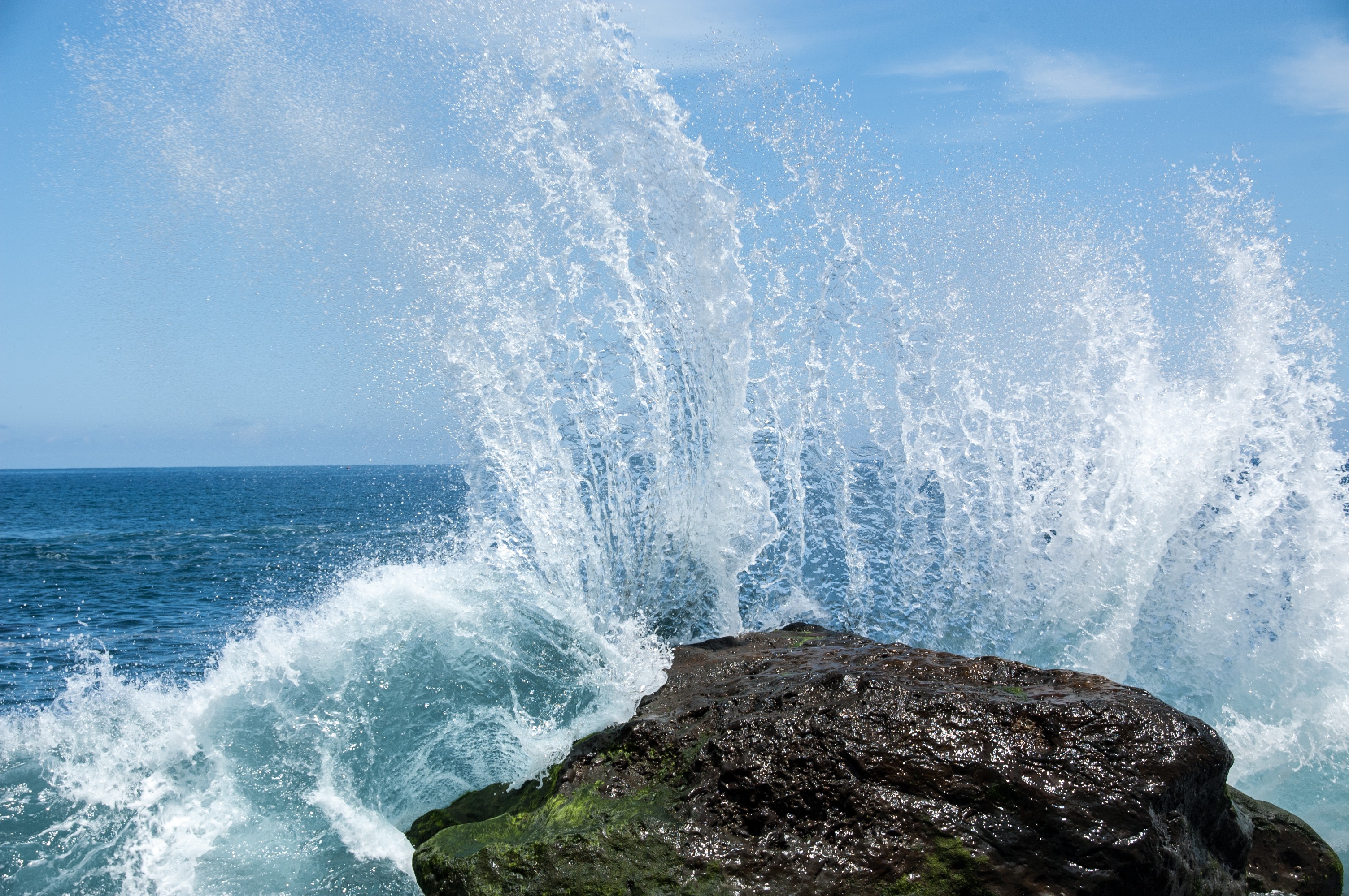 ocean, 2K, outdoors, wave, beauty in nature, hit, sea, sky, inject, tenerife, water, coastline, motion, solid, power, sport, rock - object, aquatic sport, HD Wallpaper