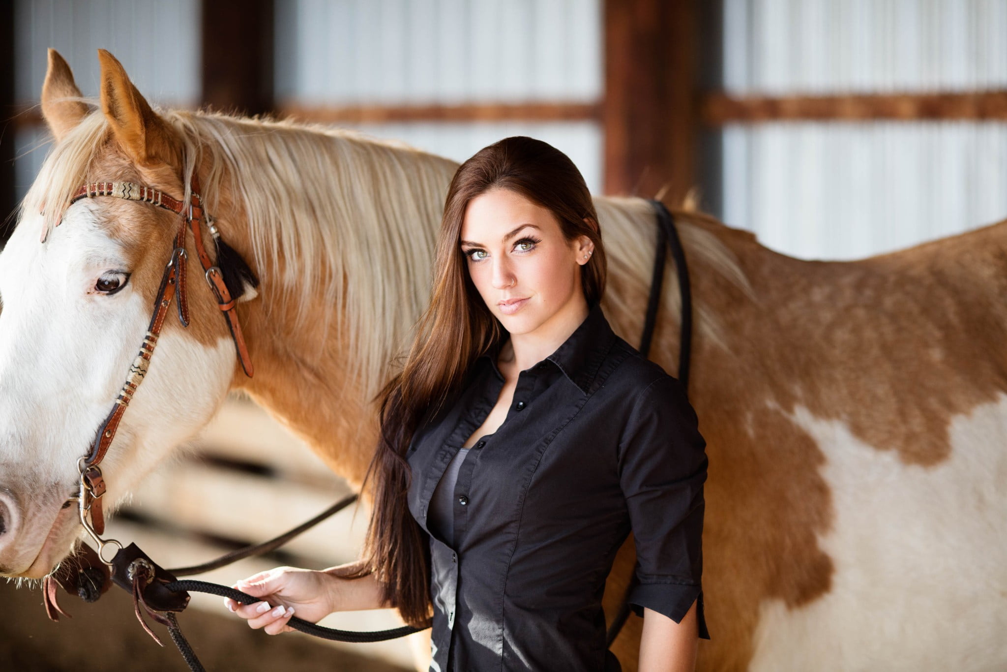 1080P, one person, portrait, one animal, vertebrate, hairstyle, domestic animals, adult, animals, domestic, model, beautiful woman, mammal, beauty, pets, HD Wallpaper