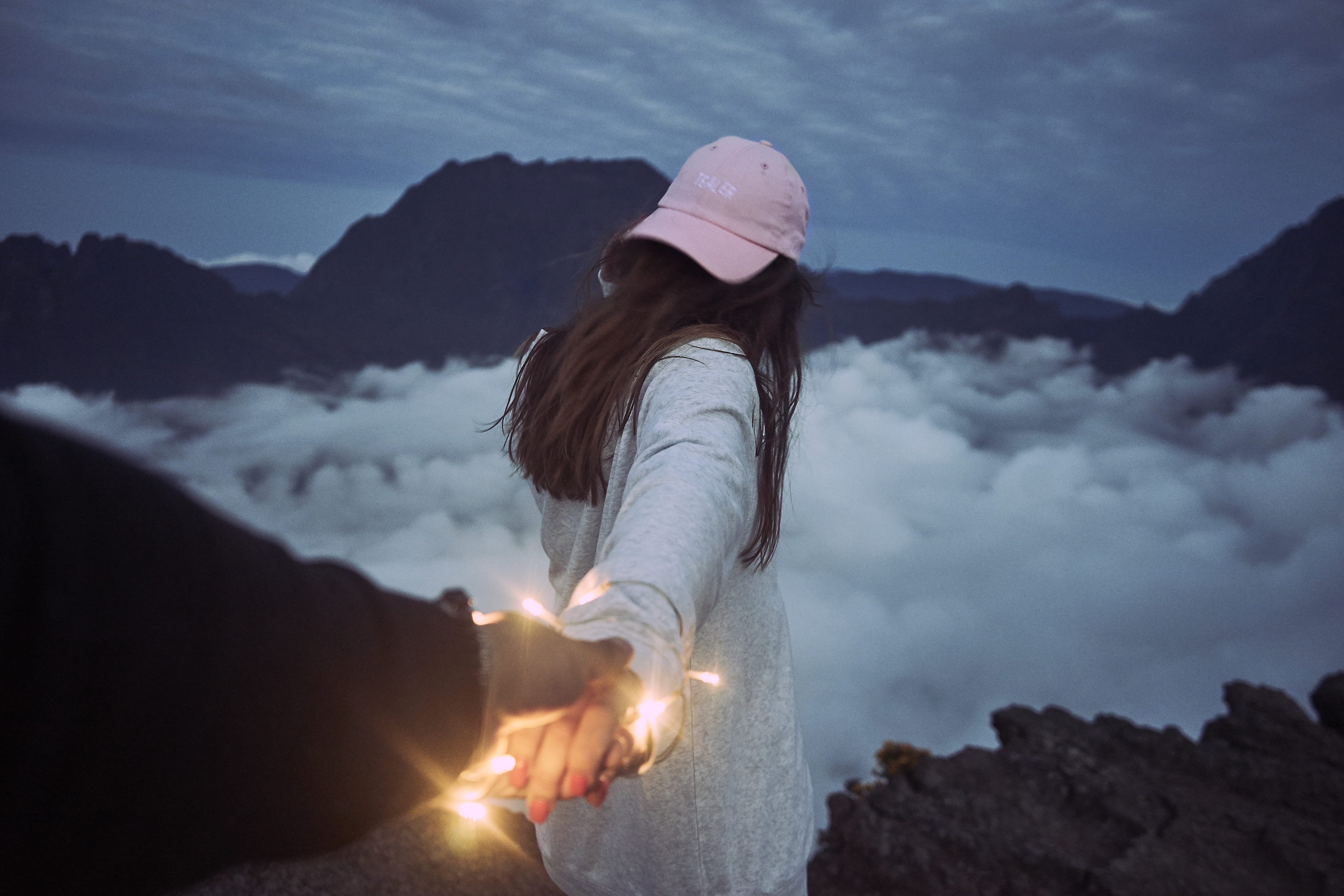 outdoor, amazing, person, s, hand, man, rock - object, cap, nature, cloud - sky, tranquility, sky, non-urban scene, vacations, clouds, couple, leisure activity, HD Wallpaper